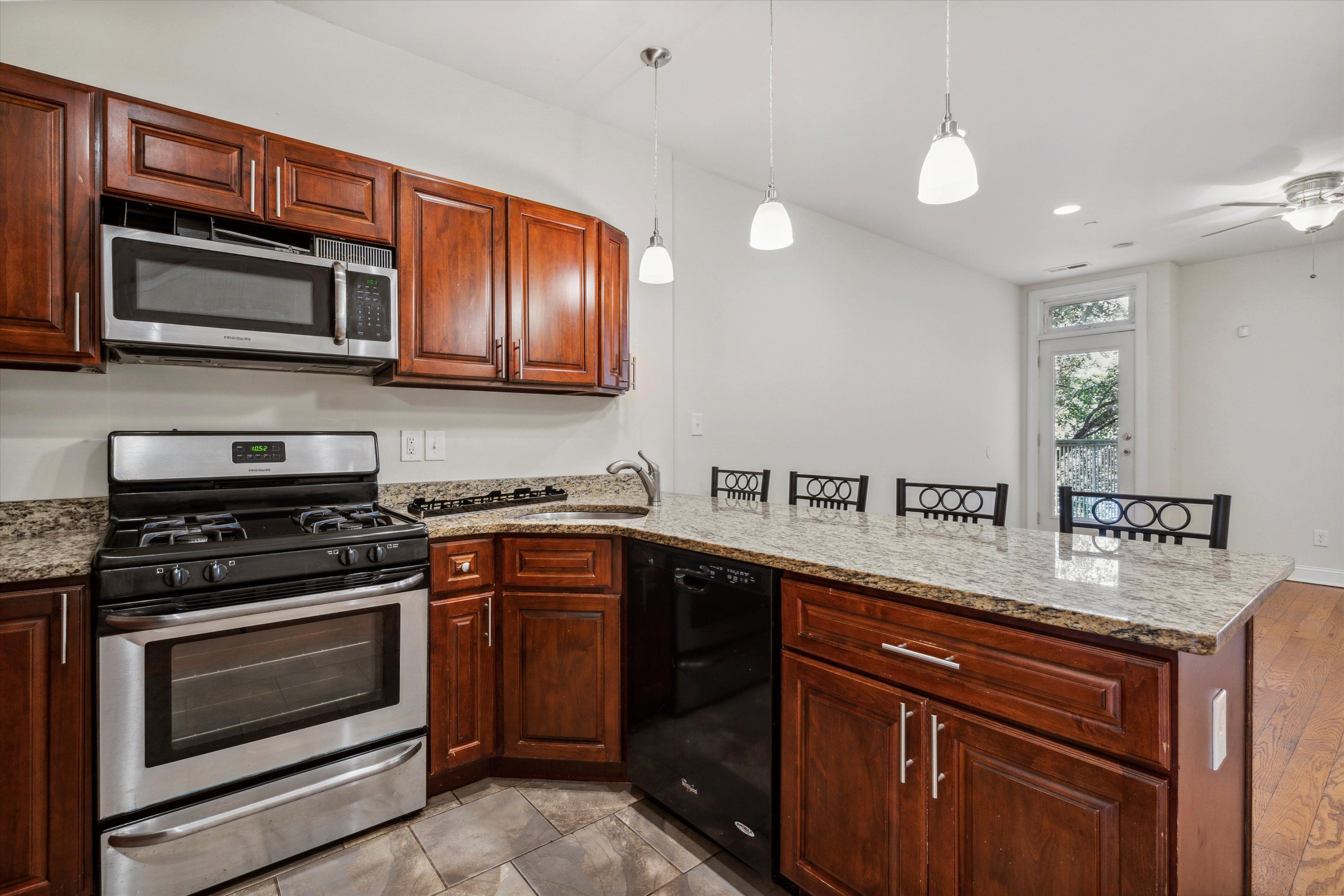 2107 N 17TH ST Unit B