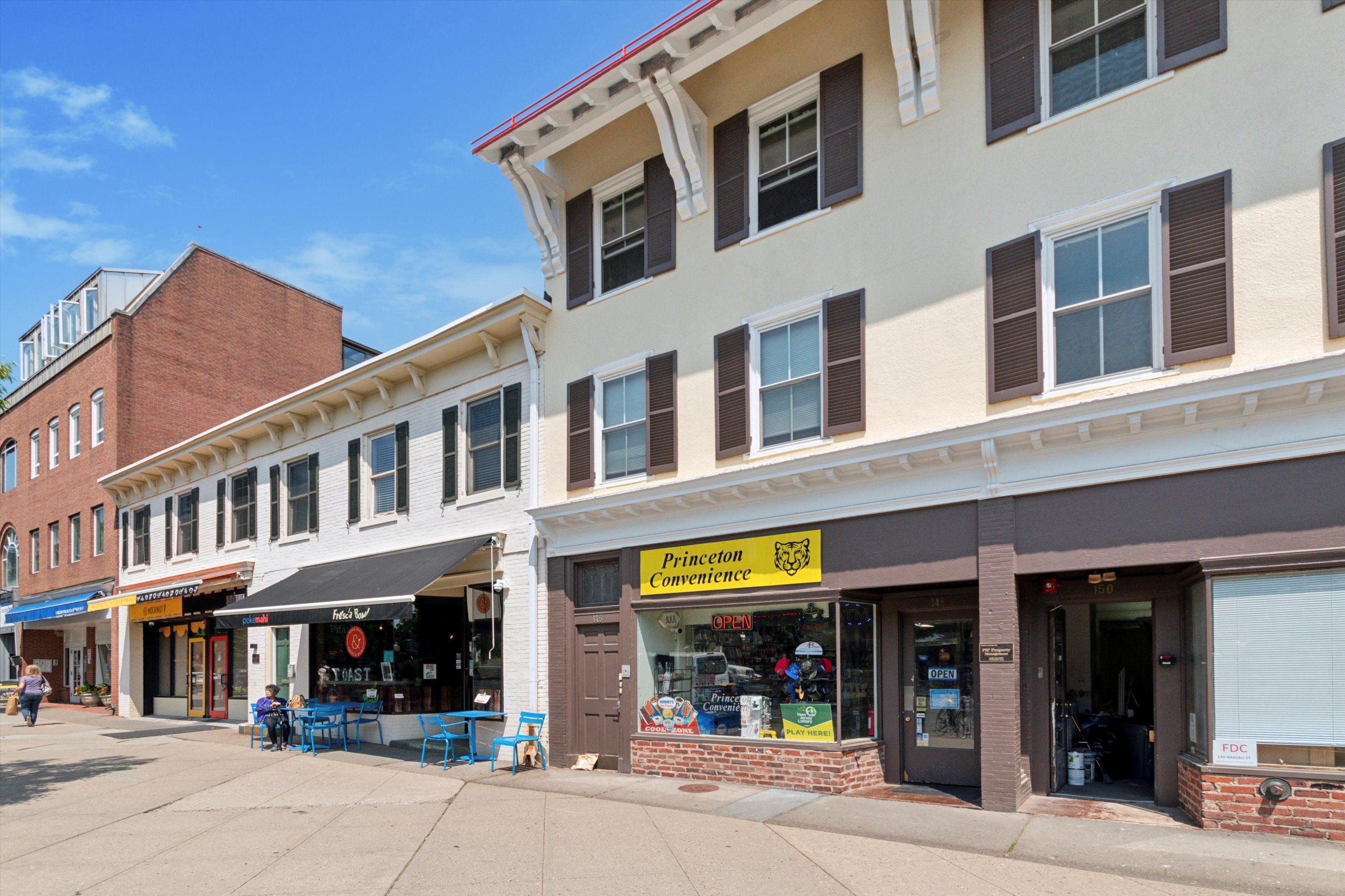 152 NASSAU ST Unit 2