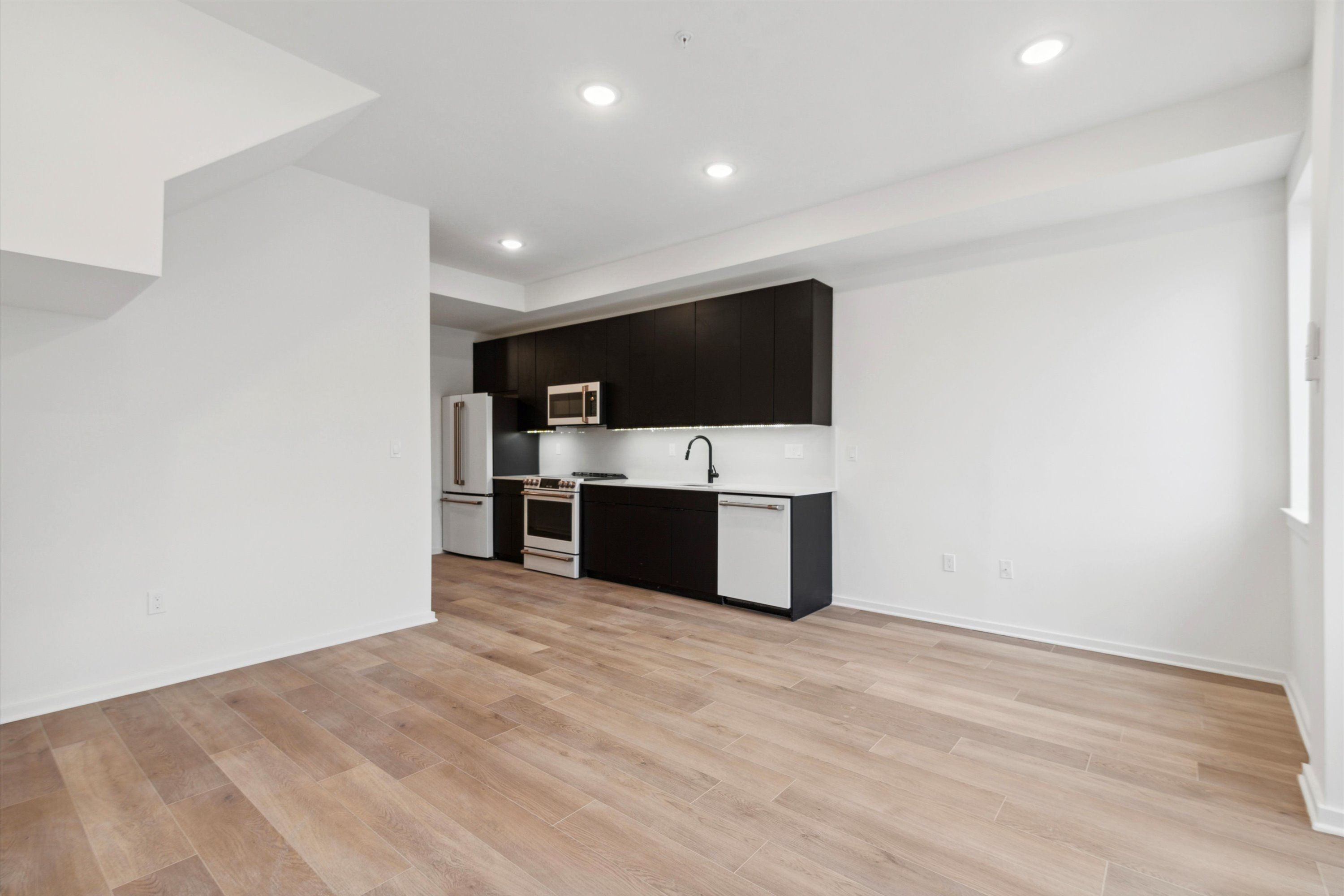 245 N 12TH ST Unit 5