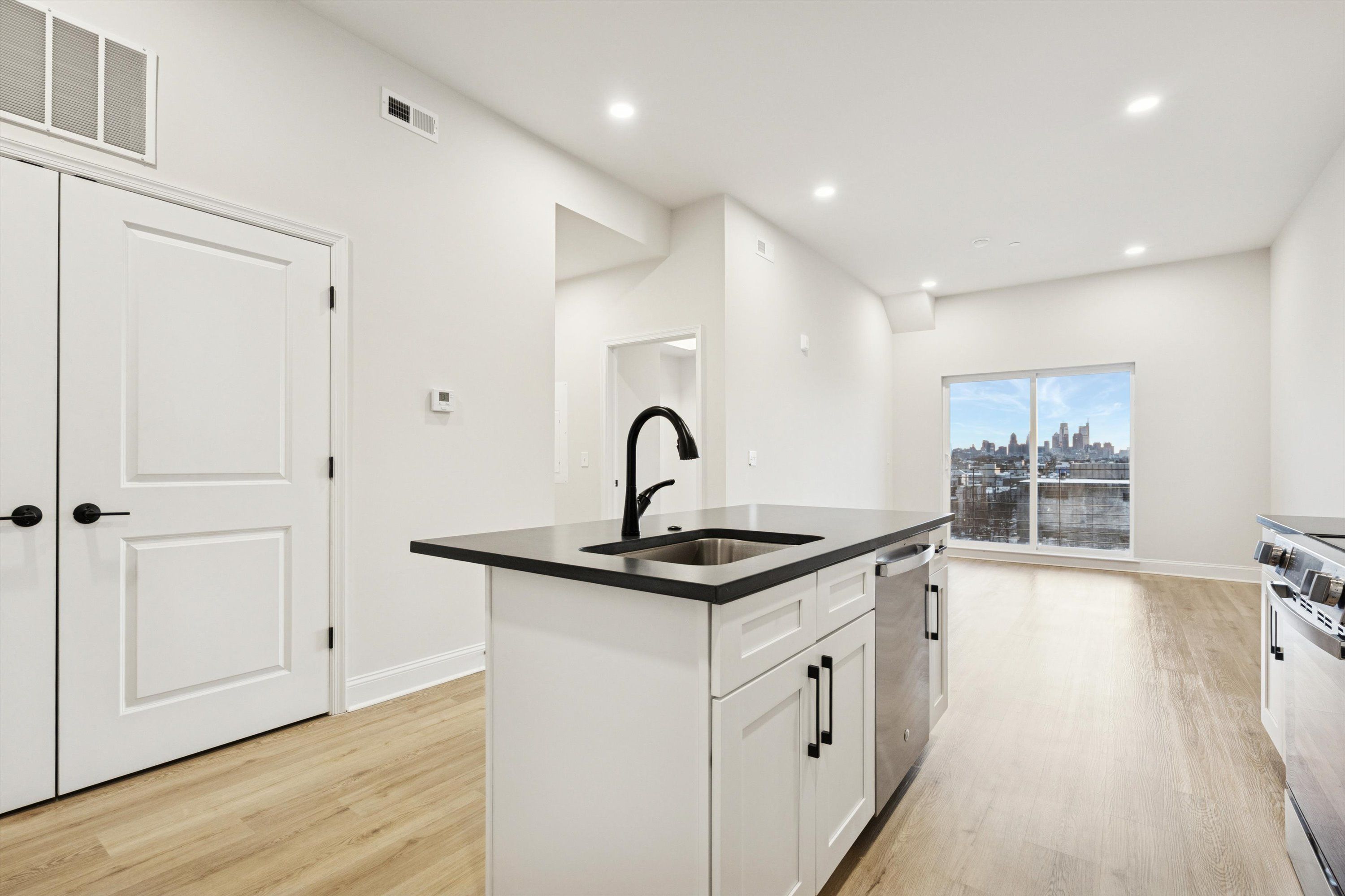 2153 E LEHIGH AVE Unit 312