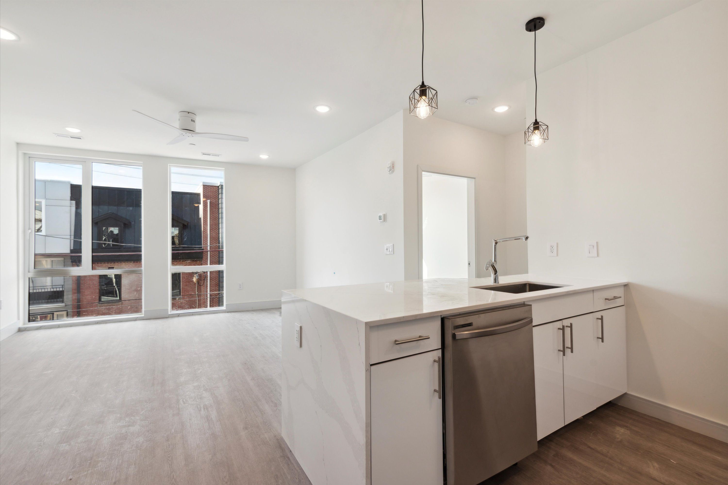1221 E Fletcher St Unit 401