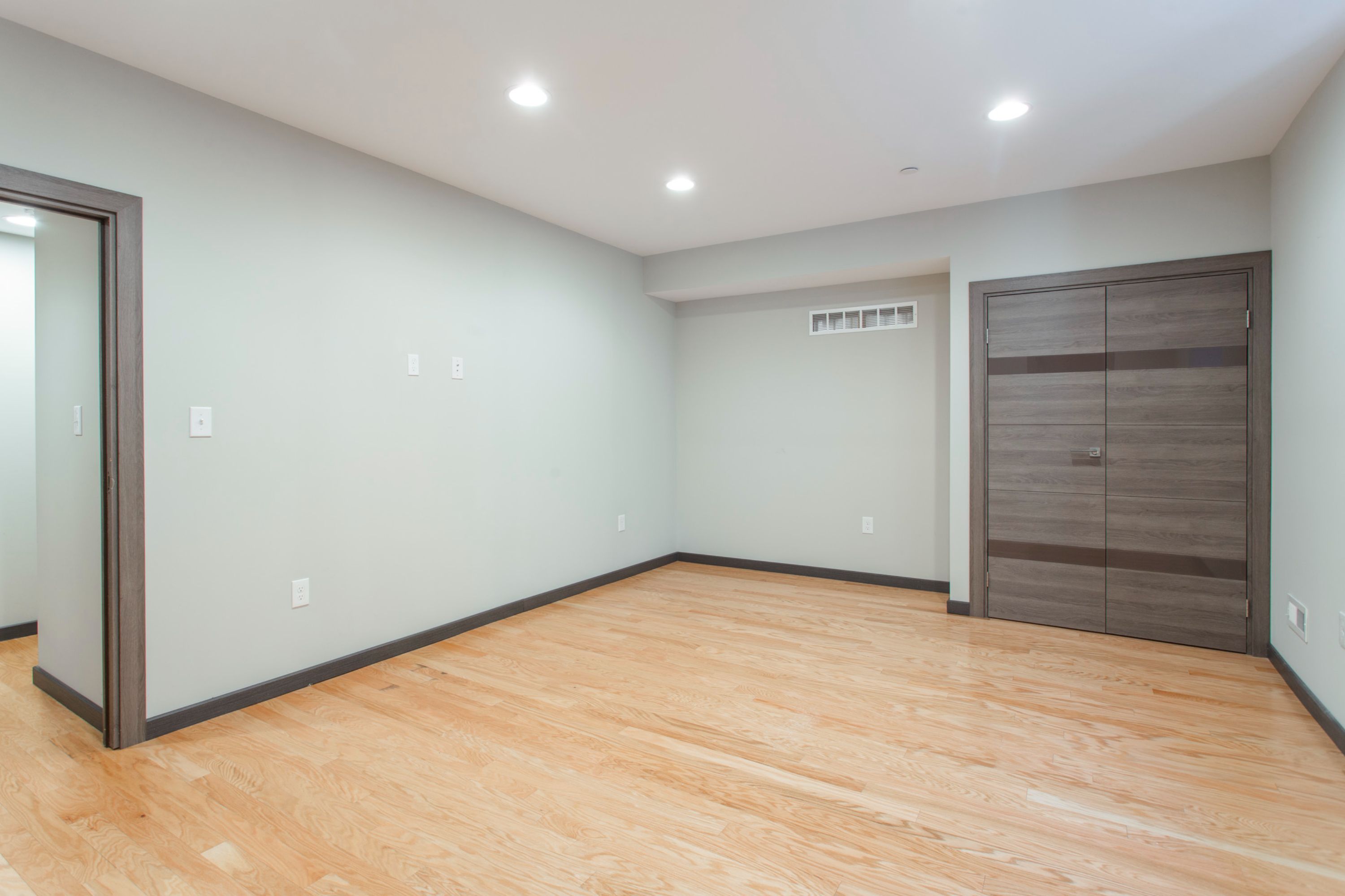 2549-51 MONTROSE ST Unit A