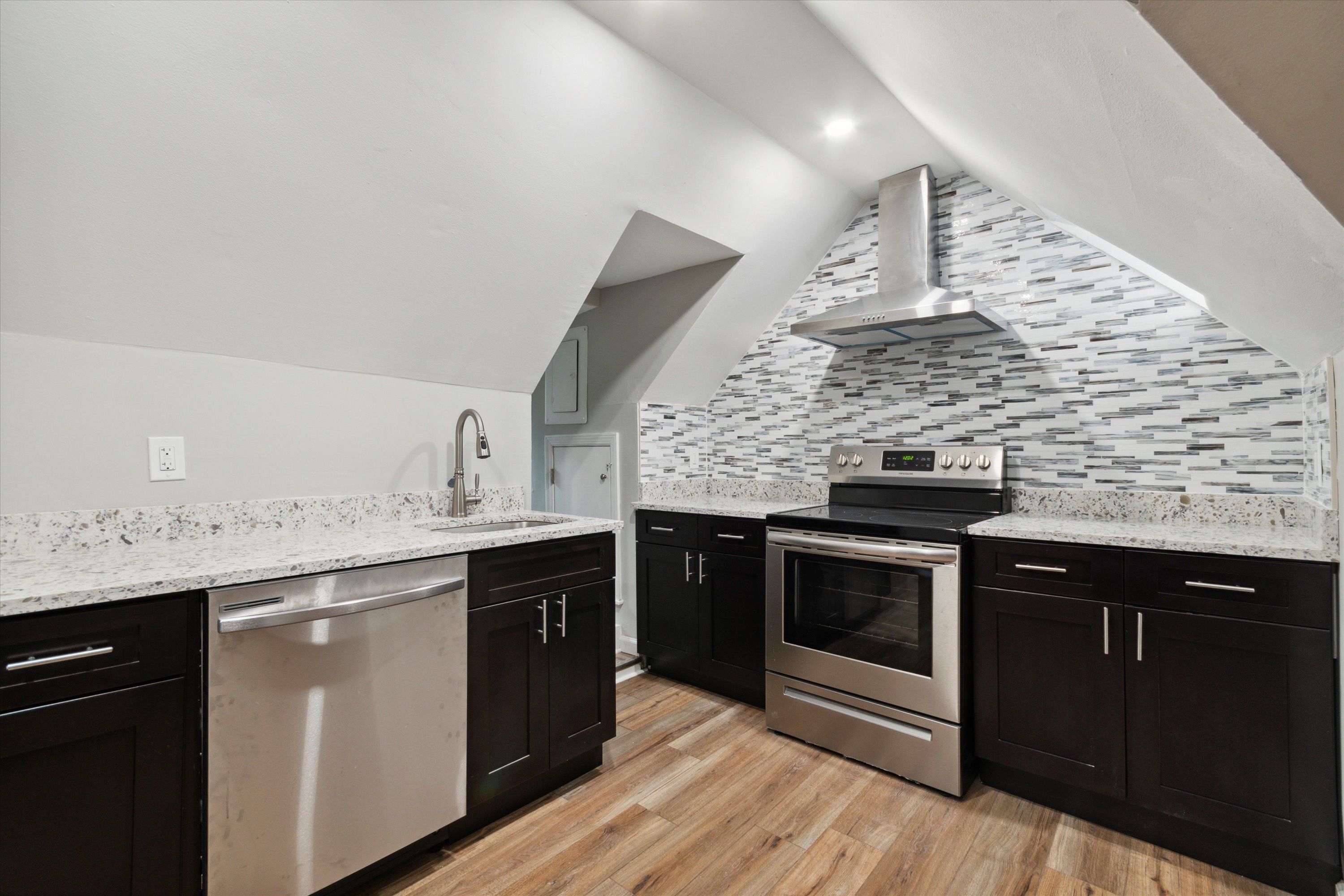 291-293 Nassau St Unit 5