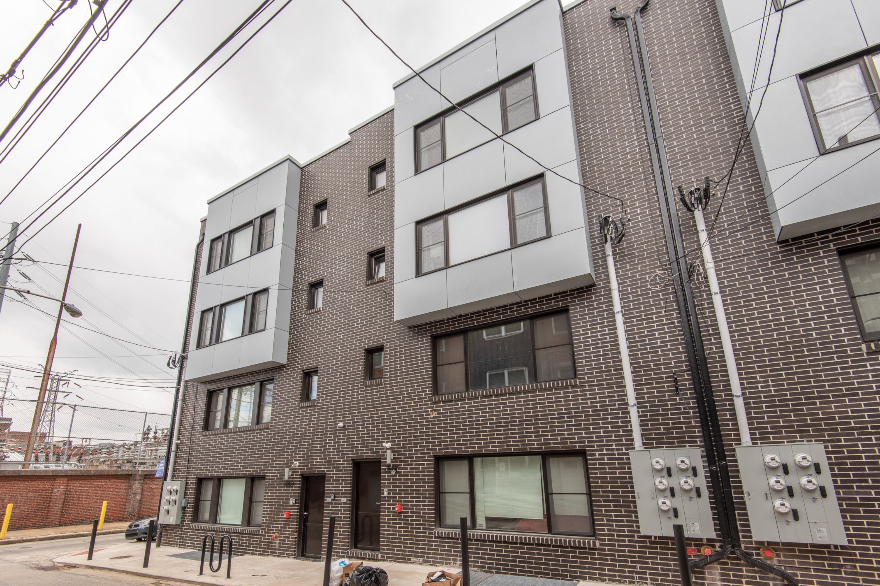 2545-47 MONTROSE ST Unit B
