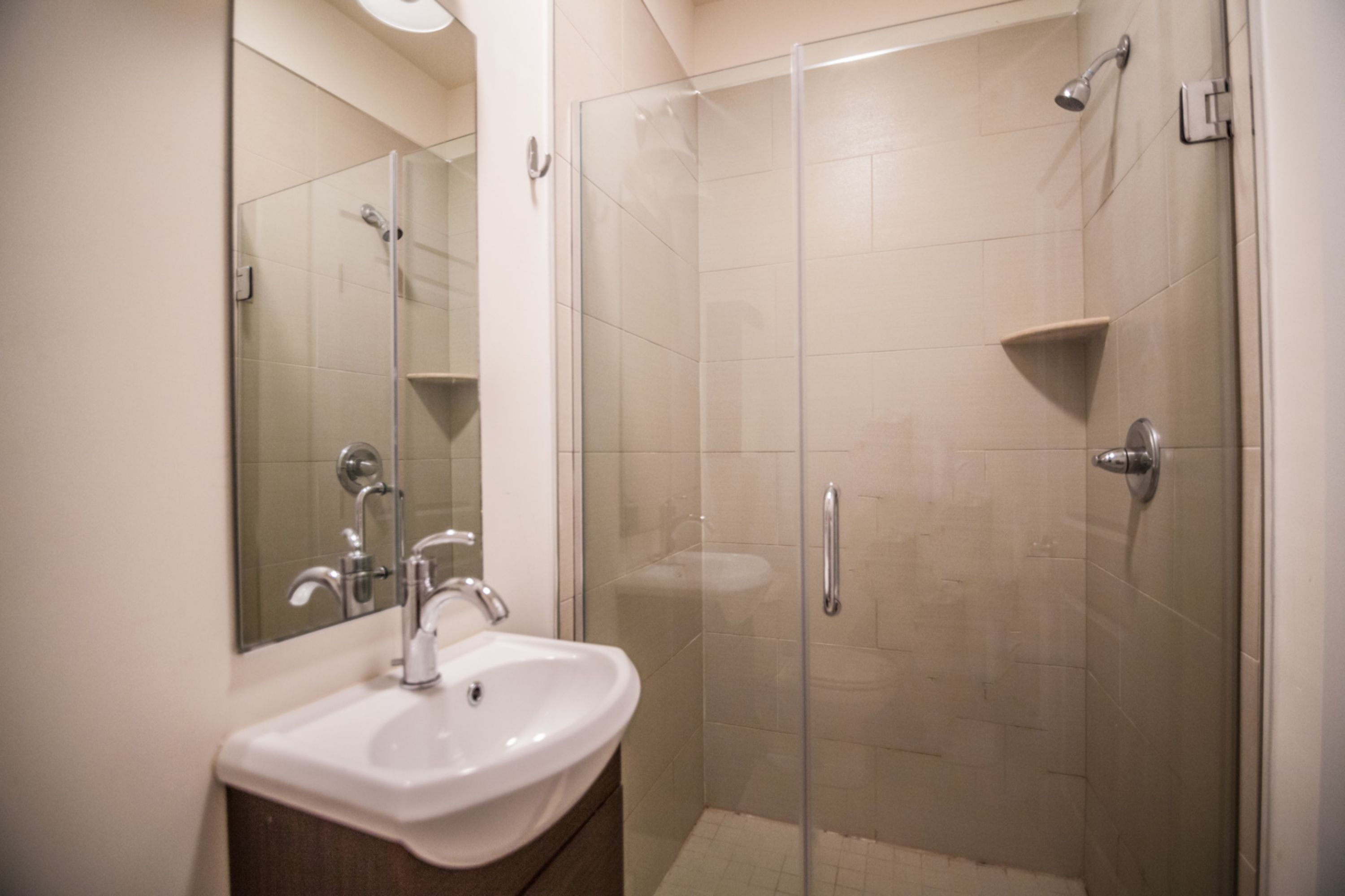 3842 LANCASTER AVE Unit 2