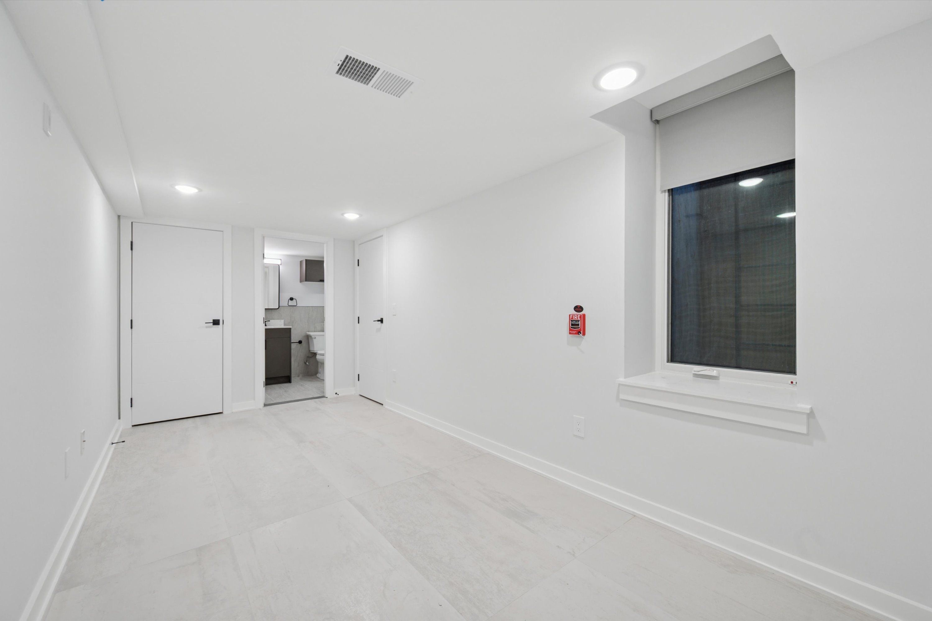 3729 LANCASTER AVE Unit 102