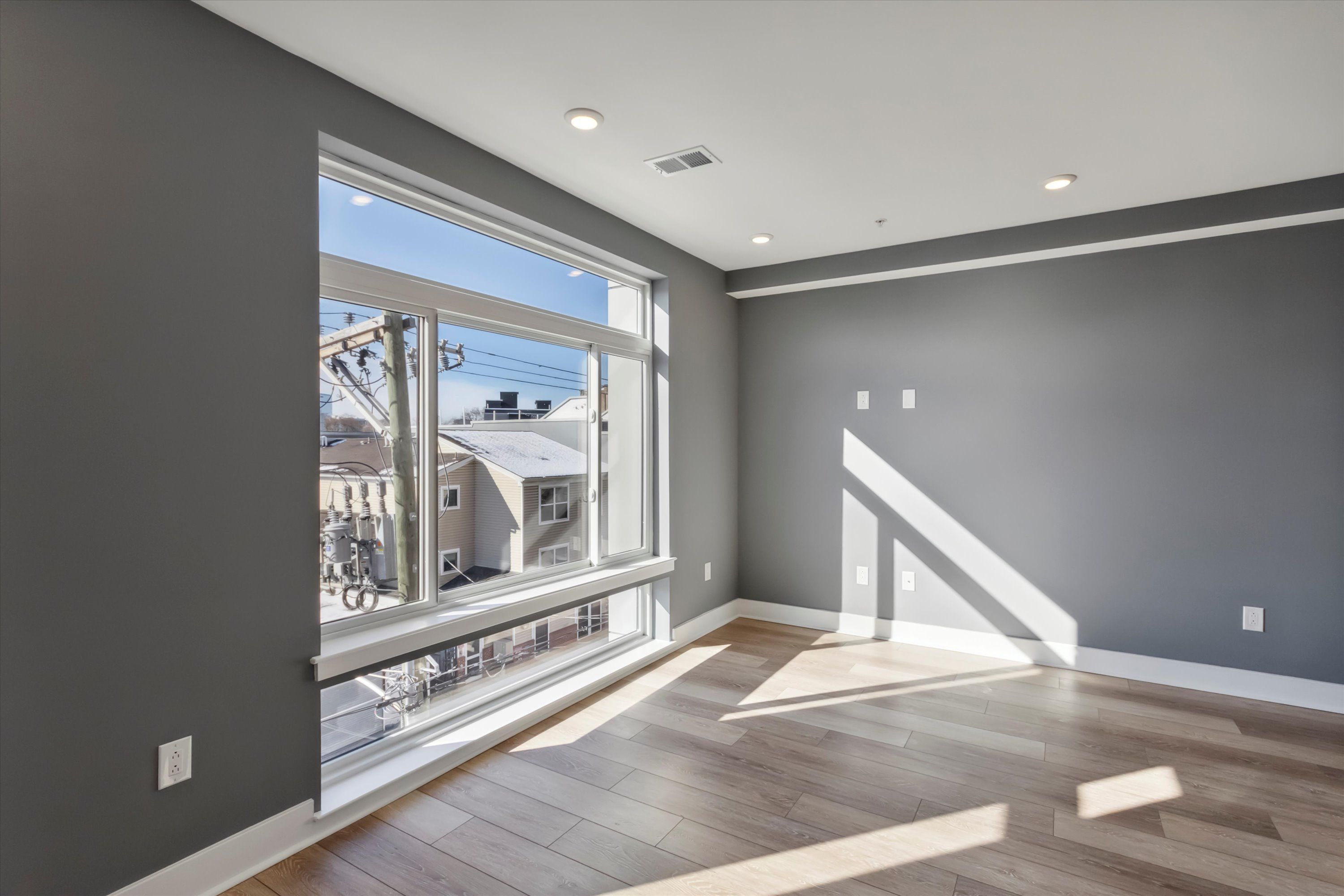 1615 POPLAR ST Unit 5