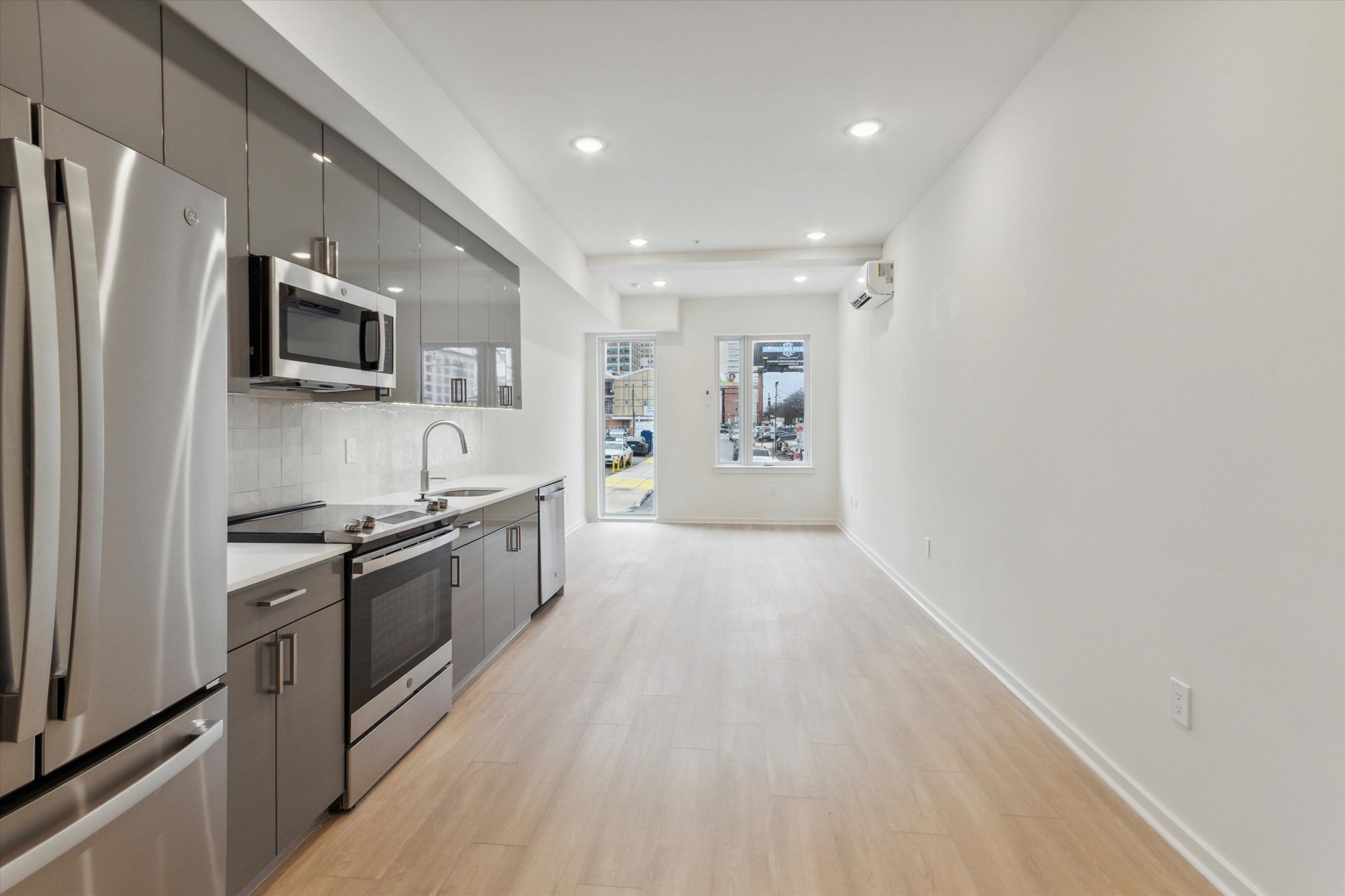245 N 12TH ST Unit 1