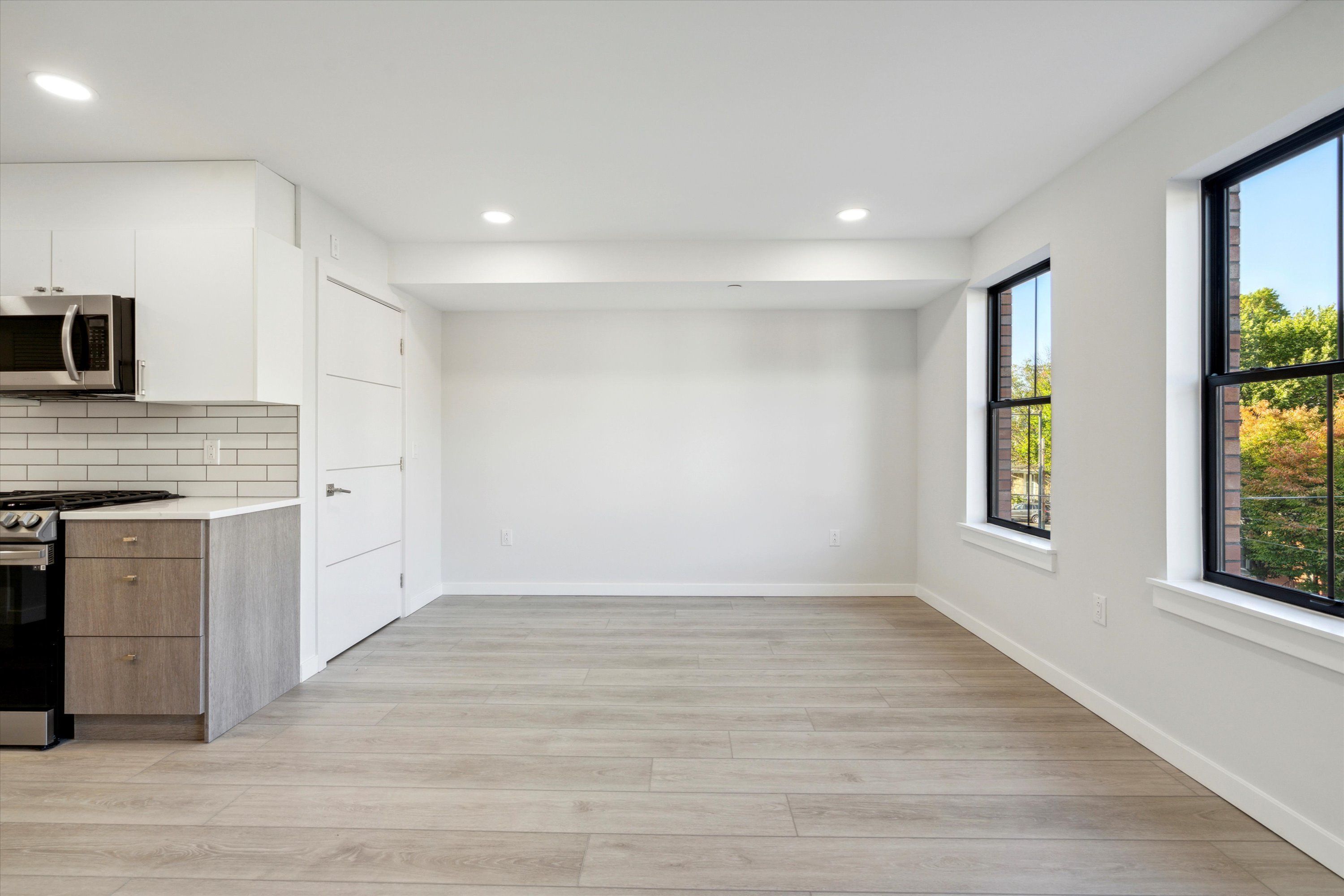 3729 LANCASTER AVE Unit 103