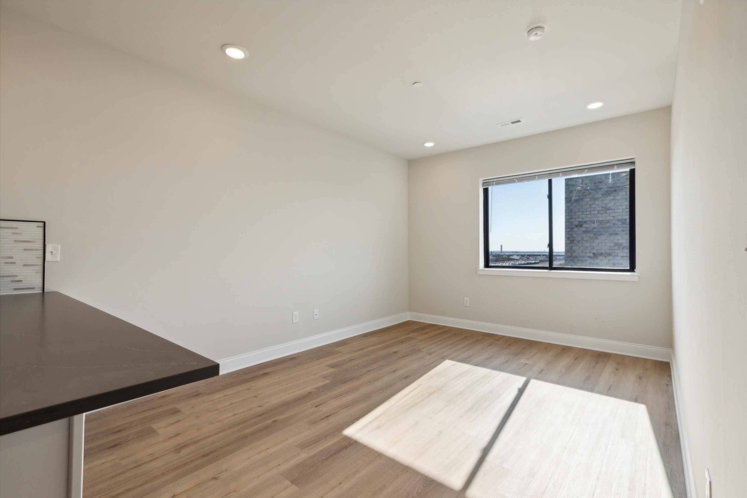 2143 E LEHIGH AVE Unit 606