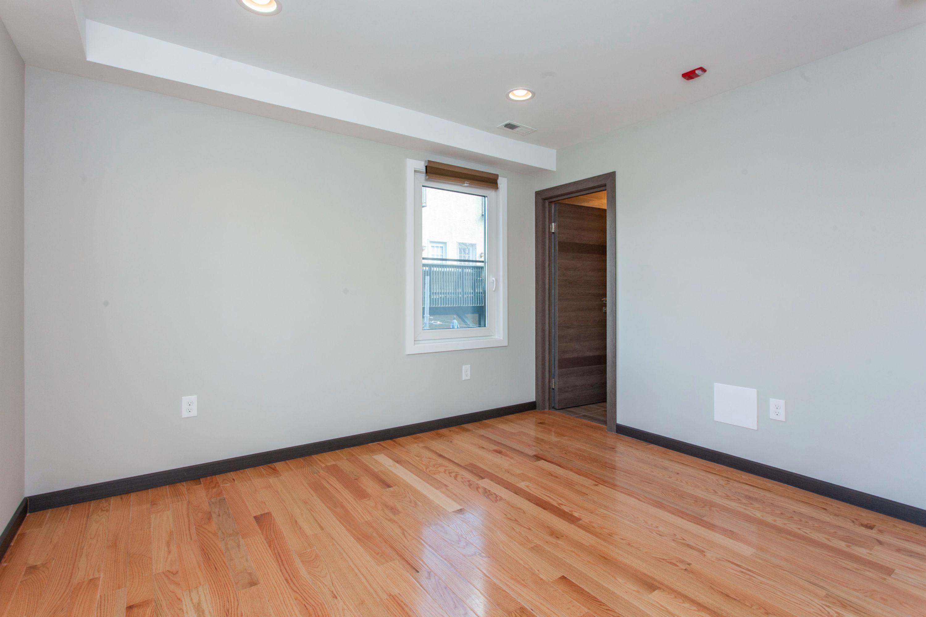 2553 MONTROSE ST Unit B