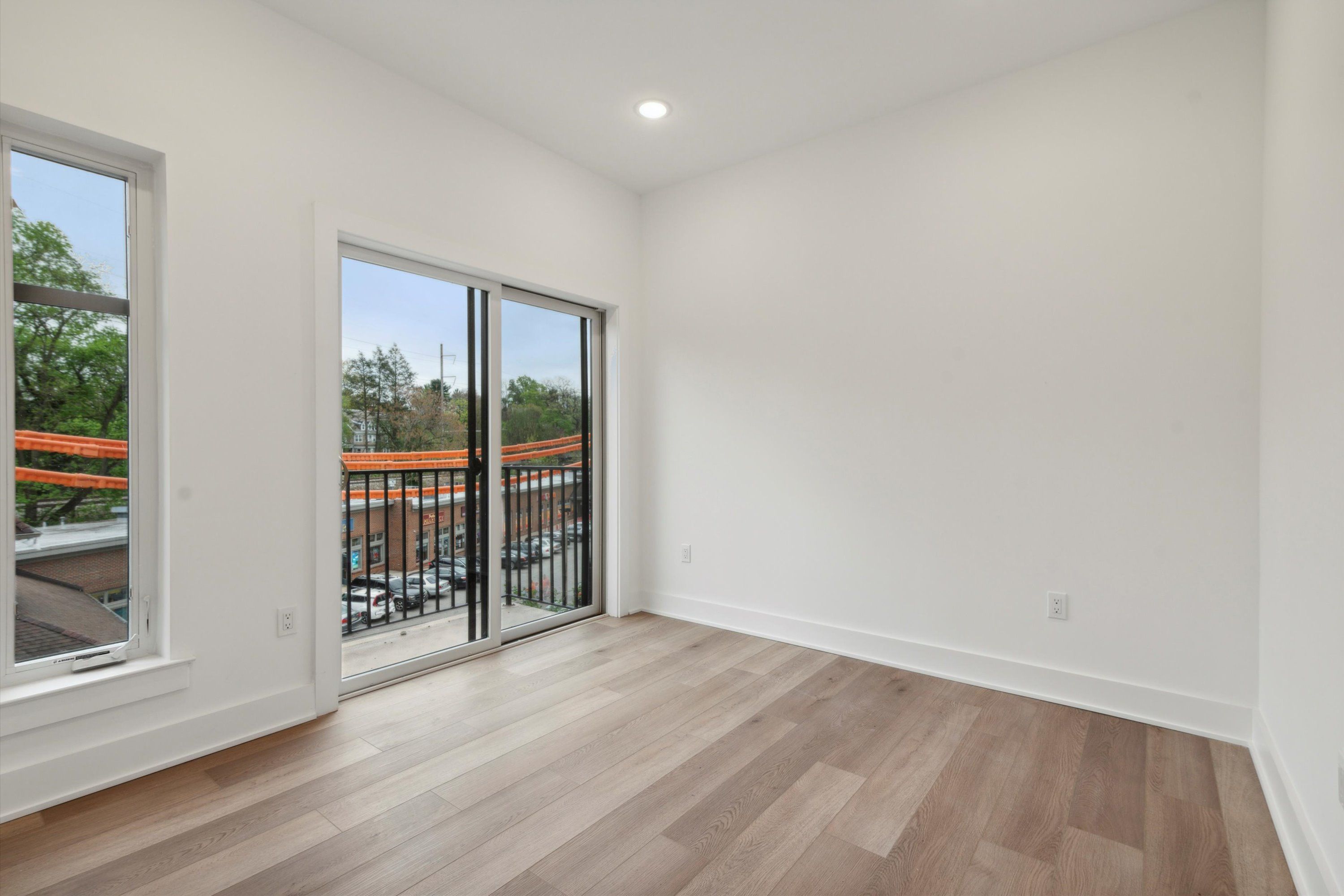 367 W Hortter St Unit 305