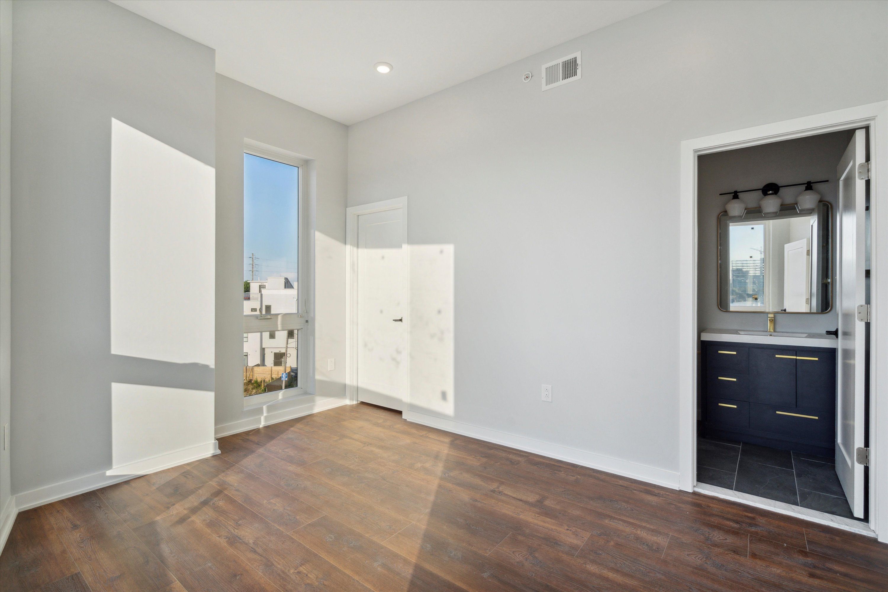 2731 Federal ST Unit 202