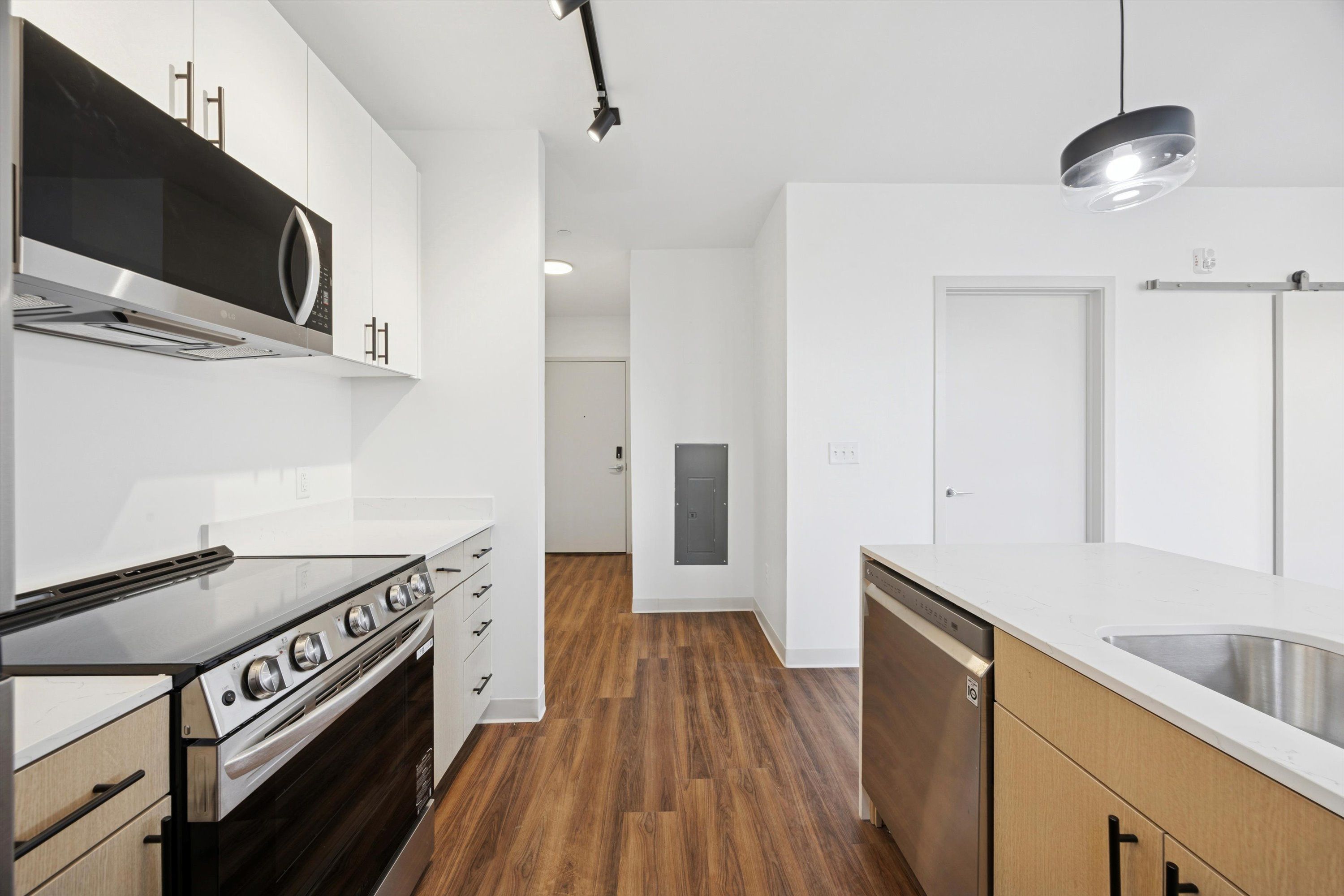 4240 Chestnut St Unit 423