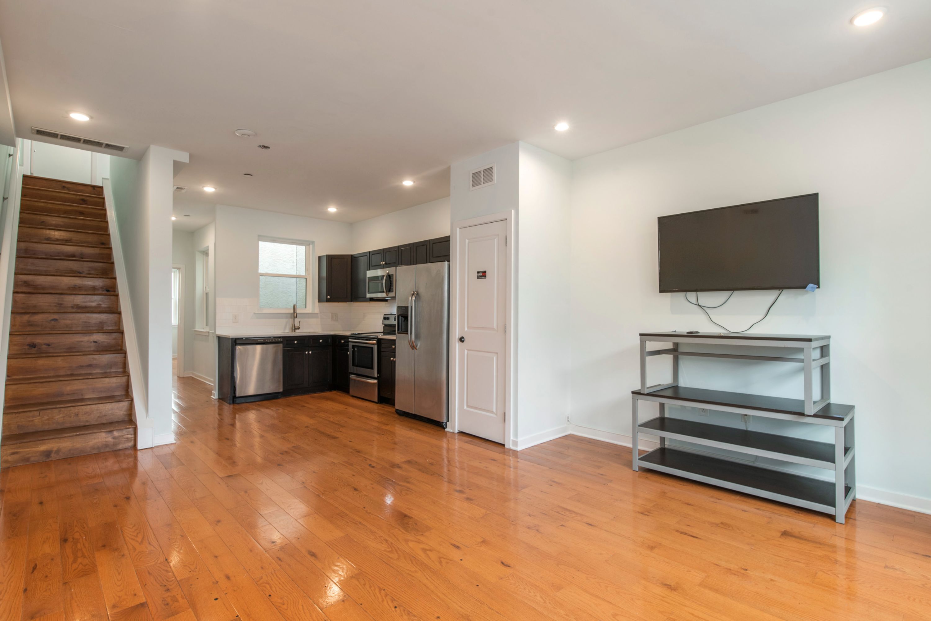 1517 SEYBERT ST Unit 2