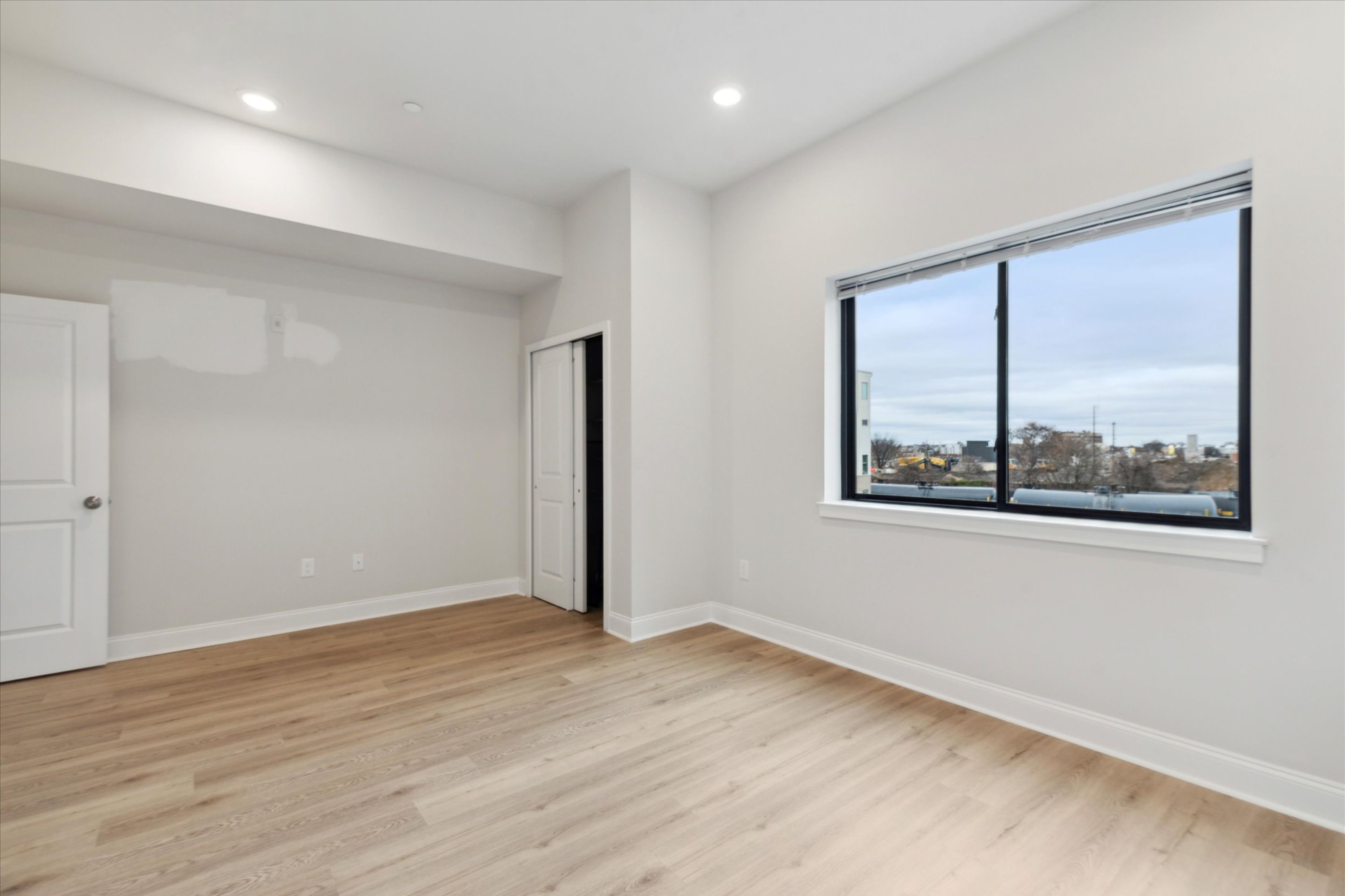 2157 E LEHIGH AVE Unit 415