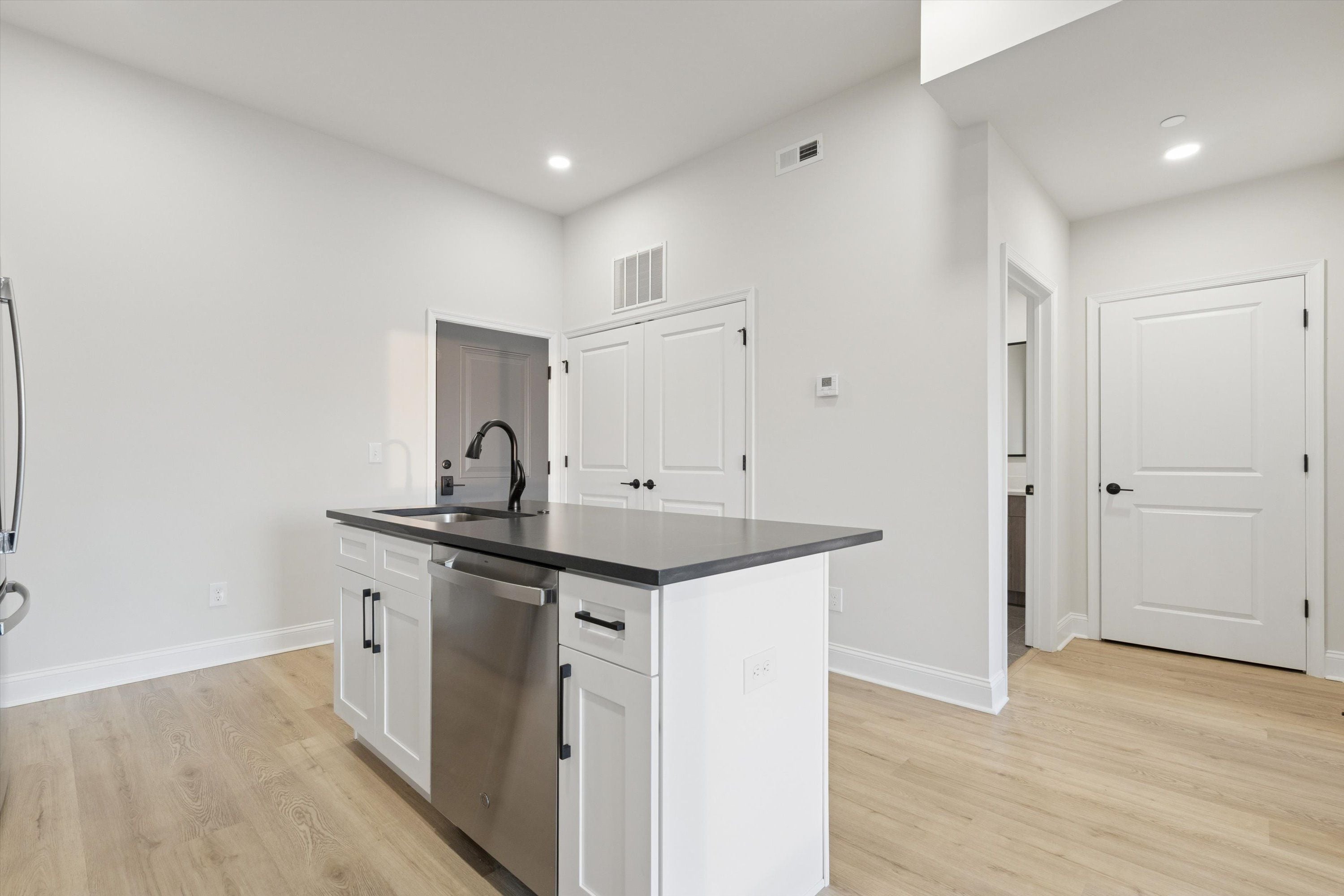 2153 E LEHIGH AVE Unit 312