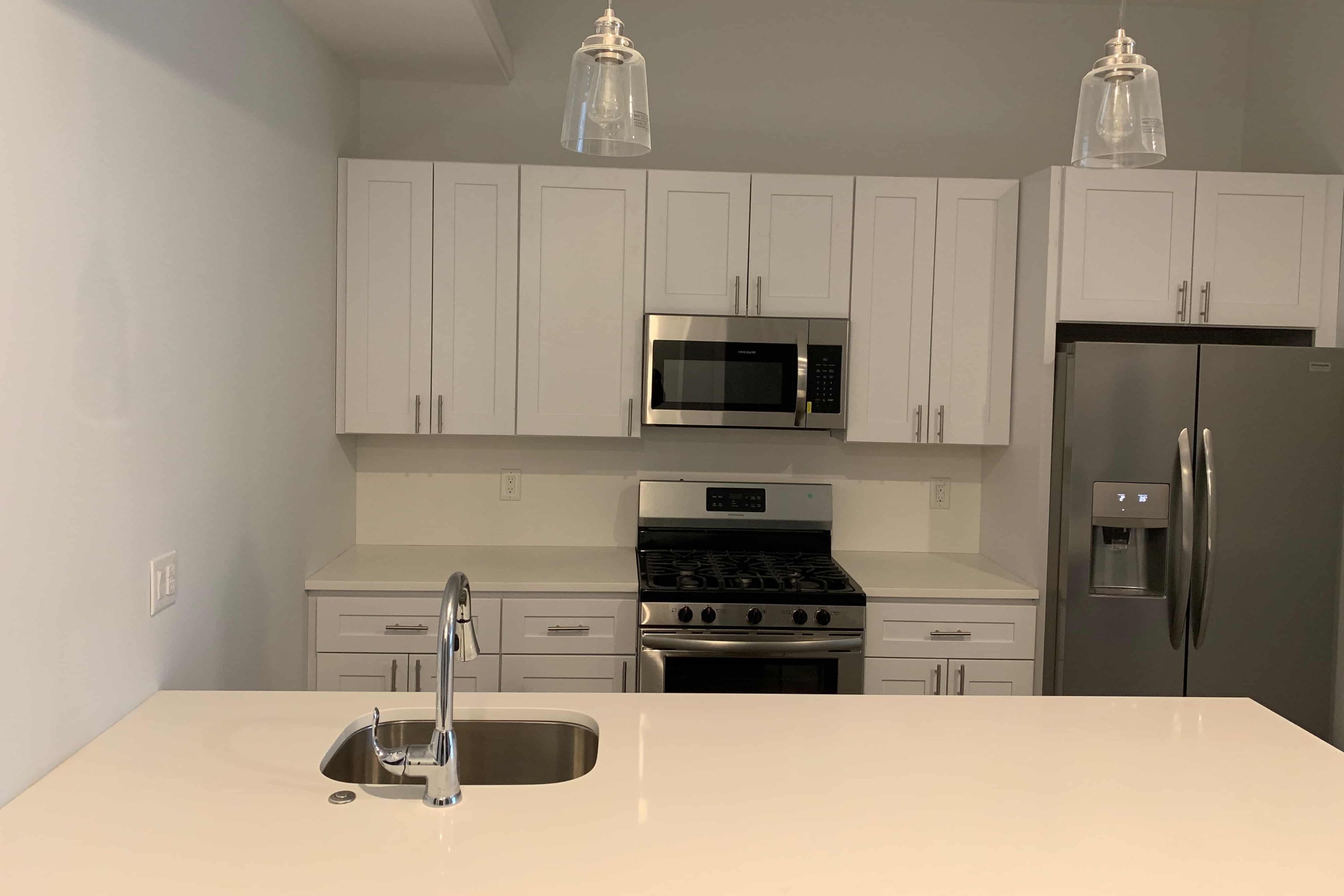 640 N 32ND ST Unit 1F