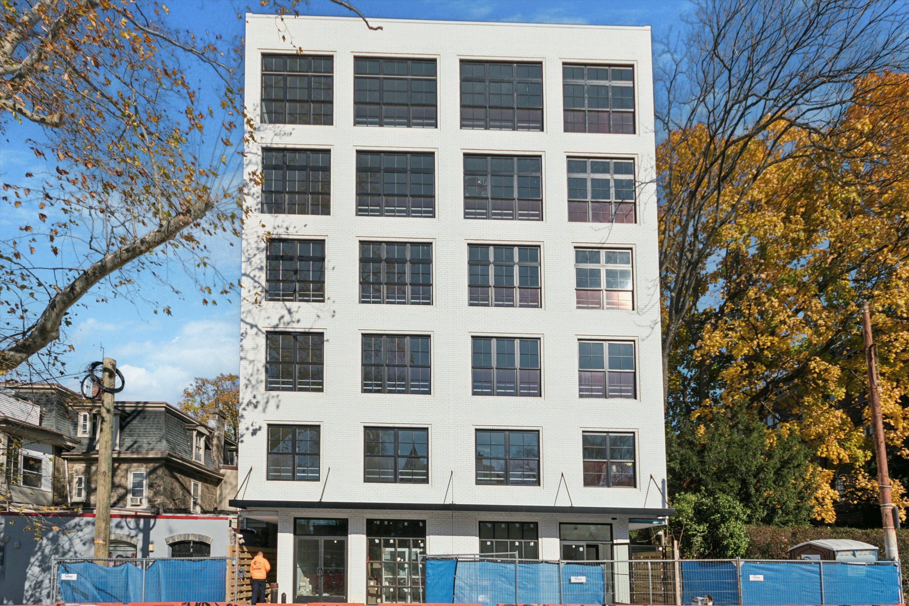 5521 Wayne Ave Unit 205