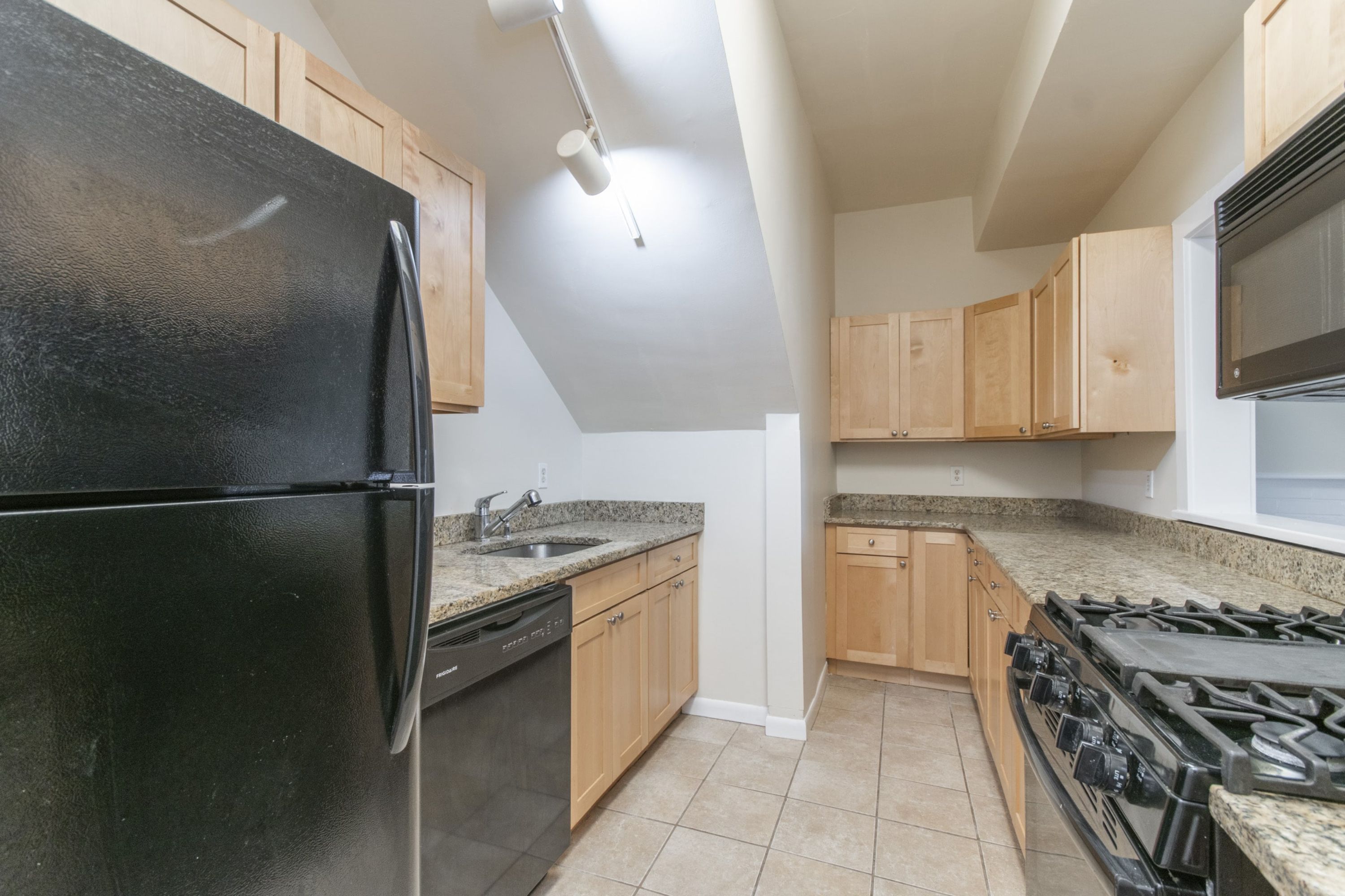 272 Nassau St Unit 5