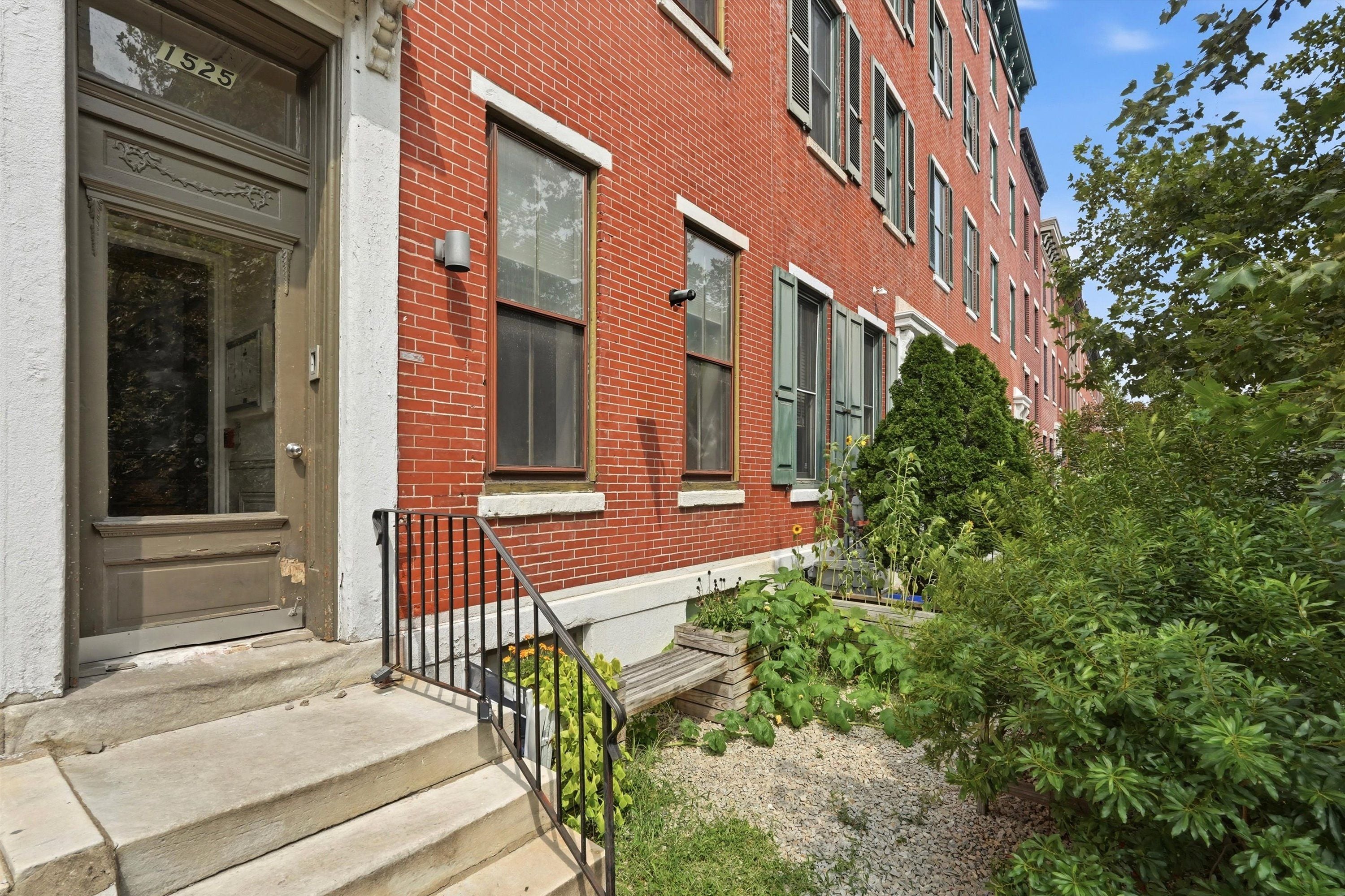 1525 Green St Unit 2F