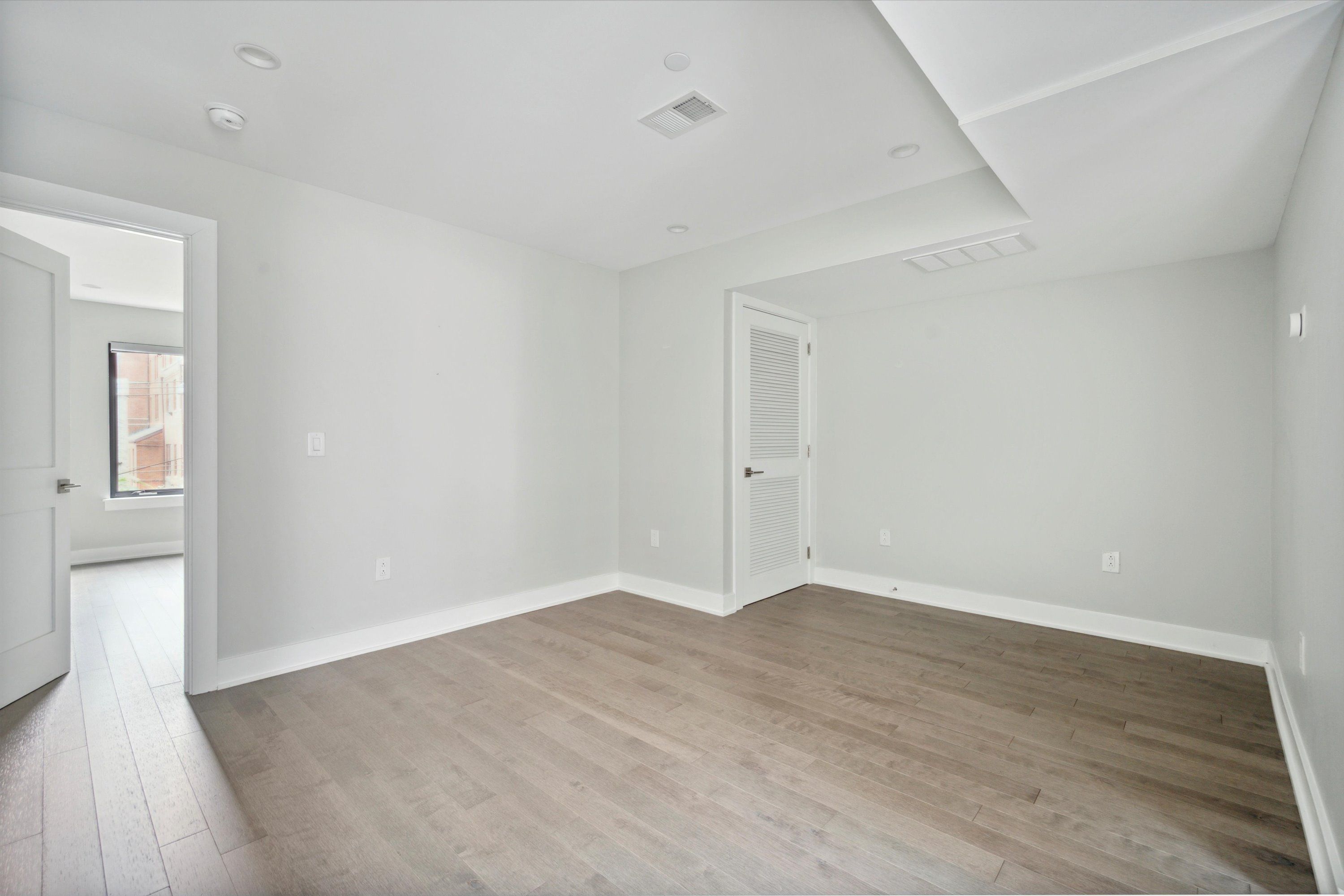 3834 BARING ST Unit 201