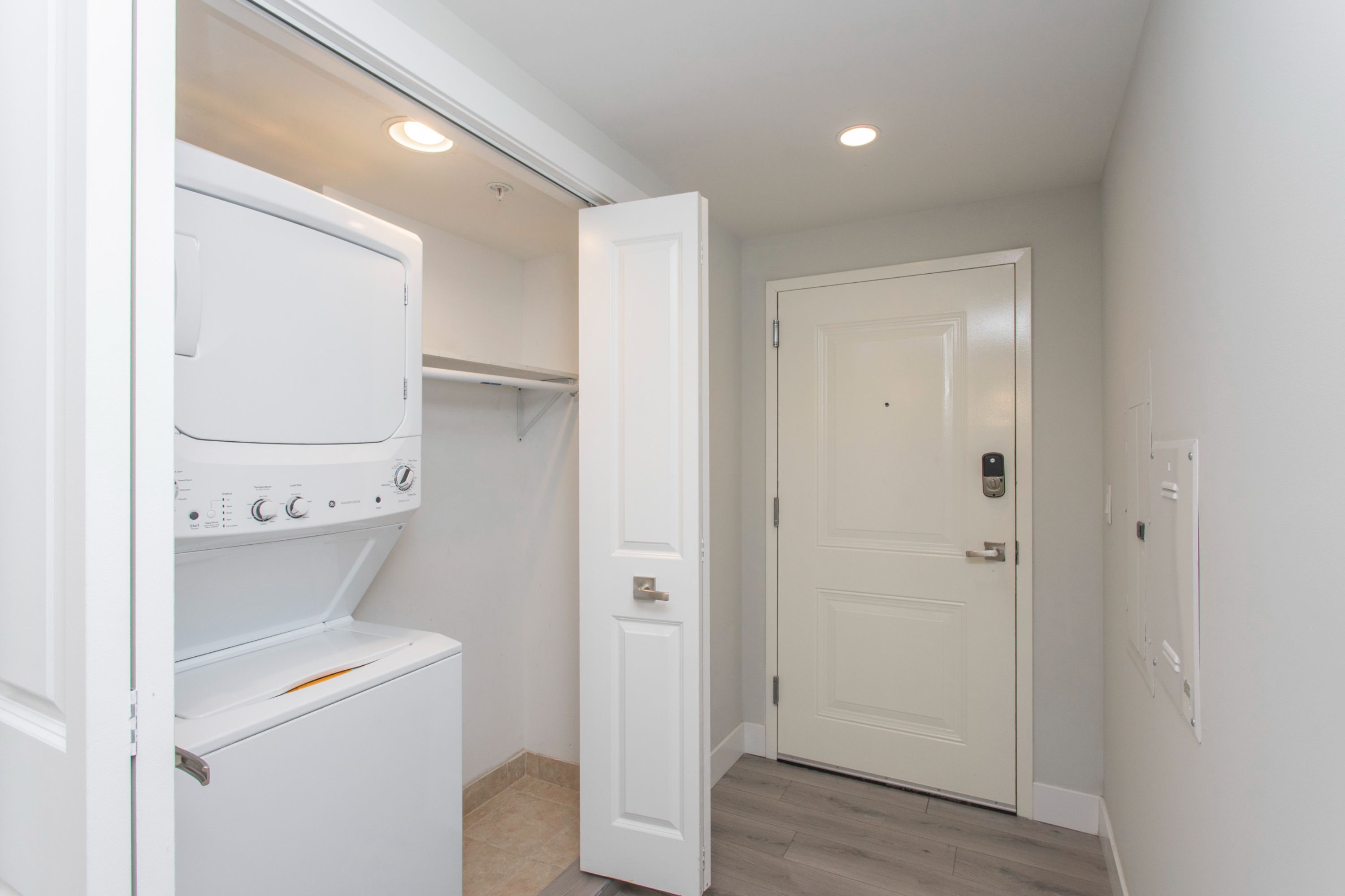 1533-39 PARRISH ST Unit 2F