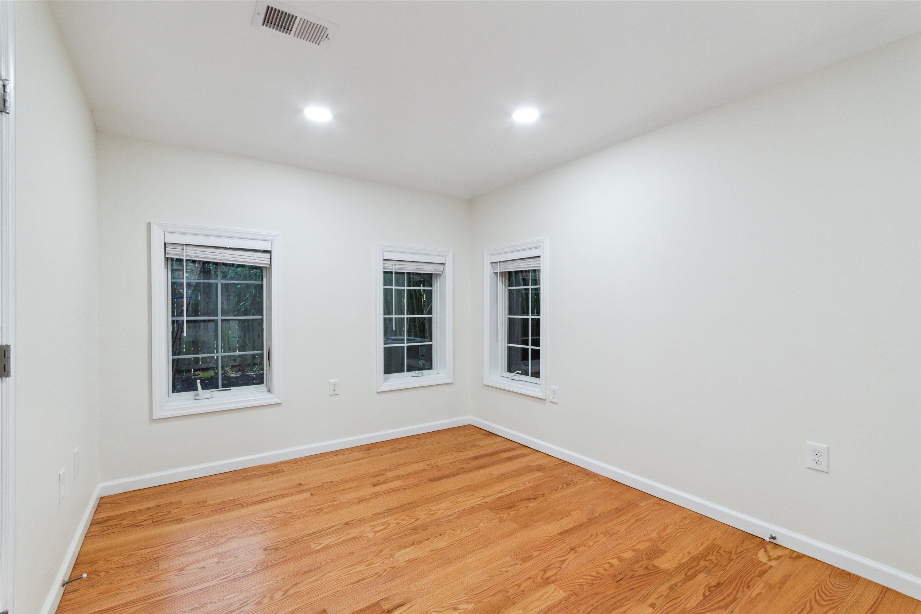 3 Princeton Ave