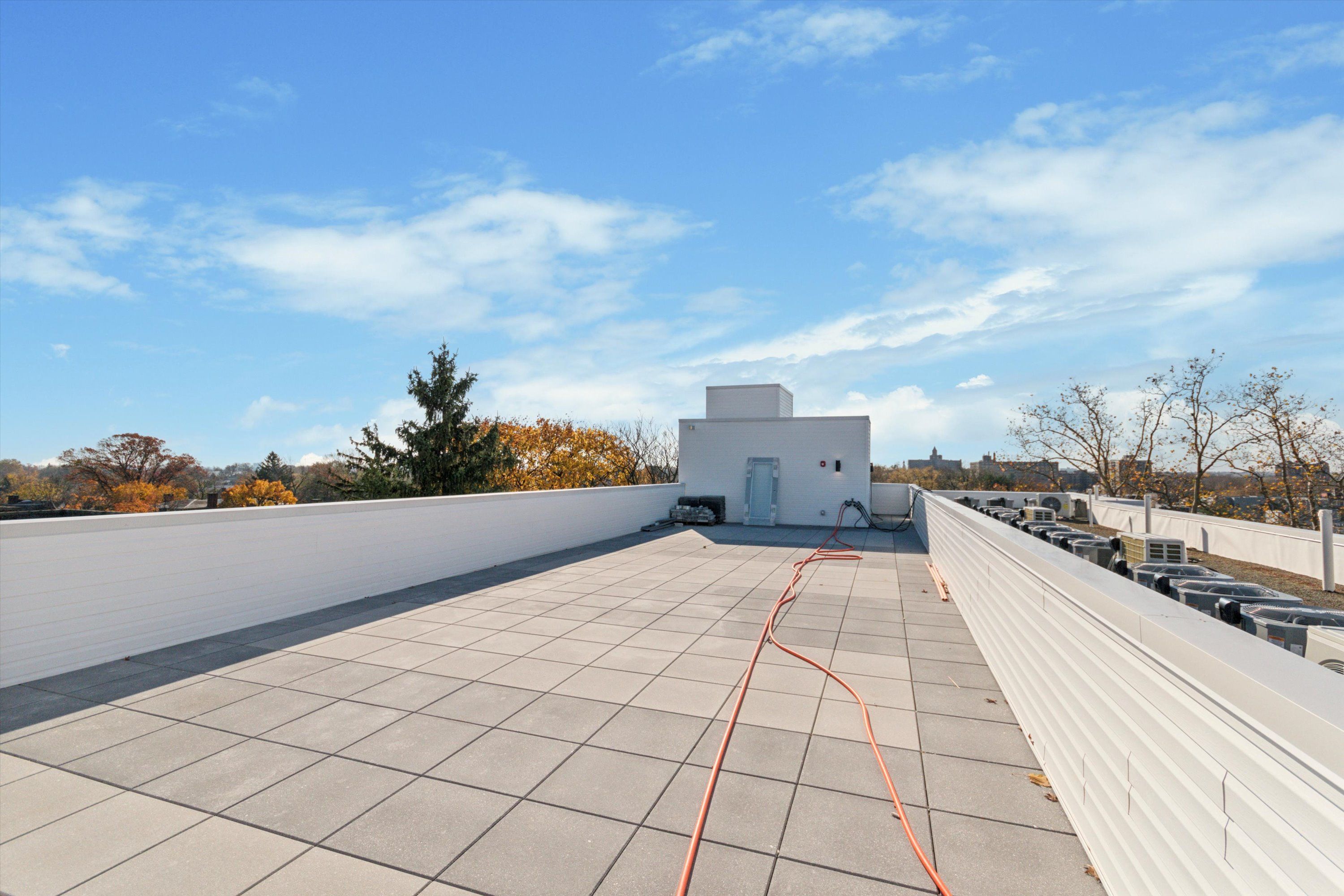 5521 Wayne Ave Unit 205