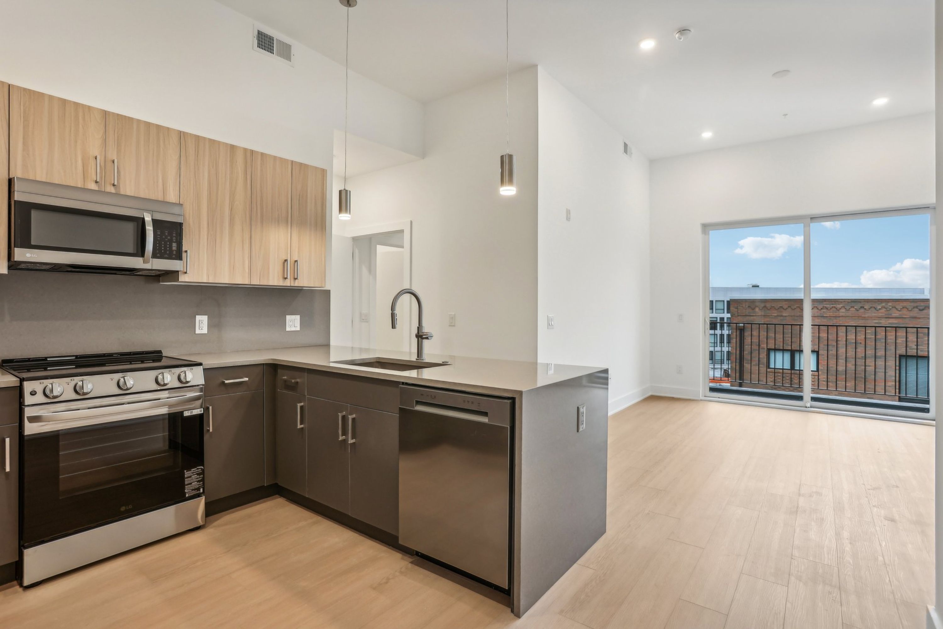 1731 Tilghman St Unit 306