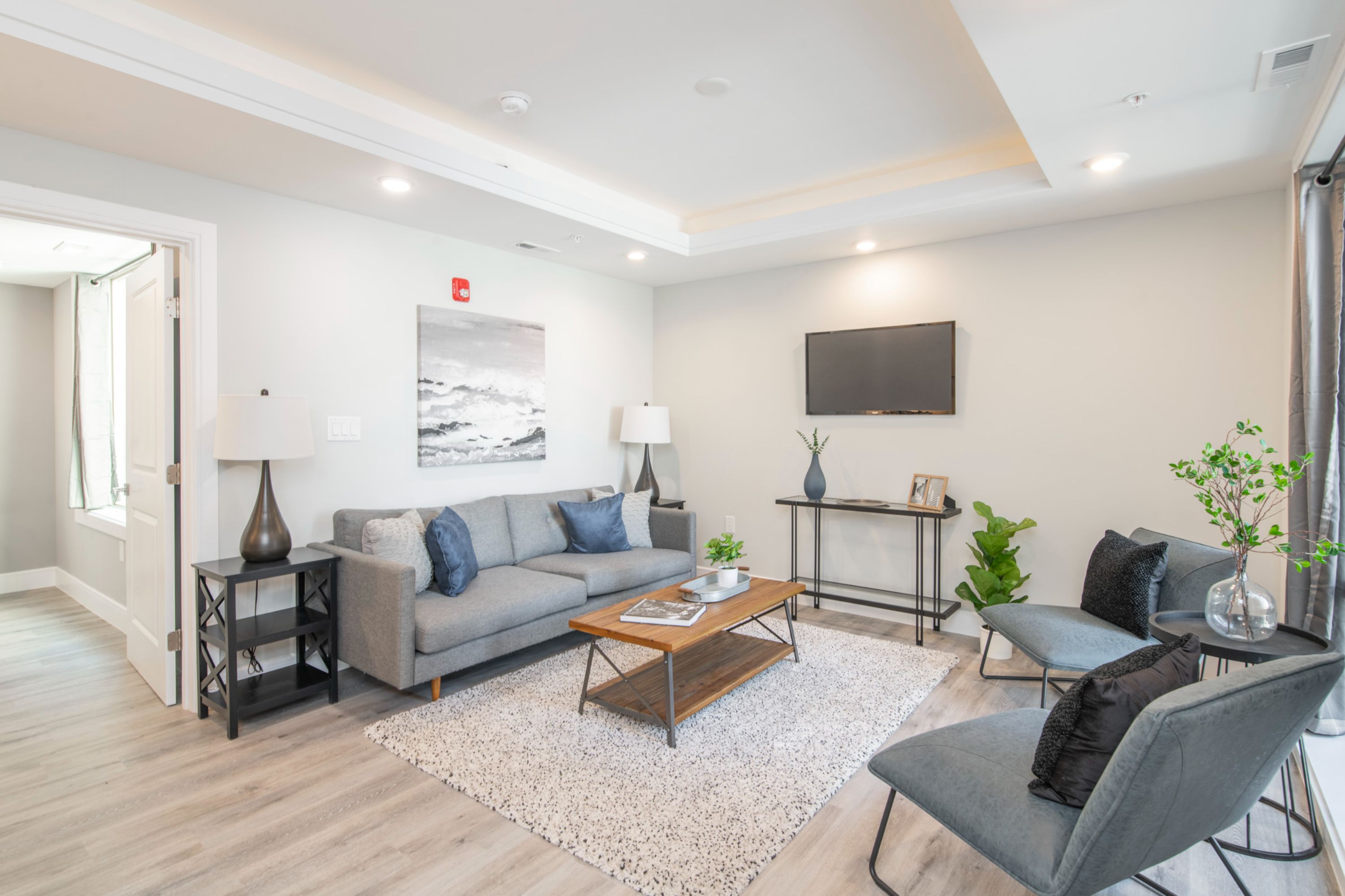1633 N 2nd St Unit 305