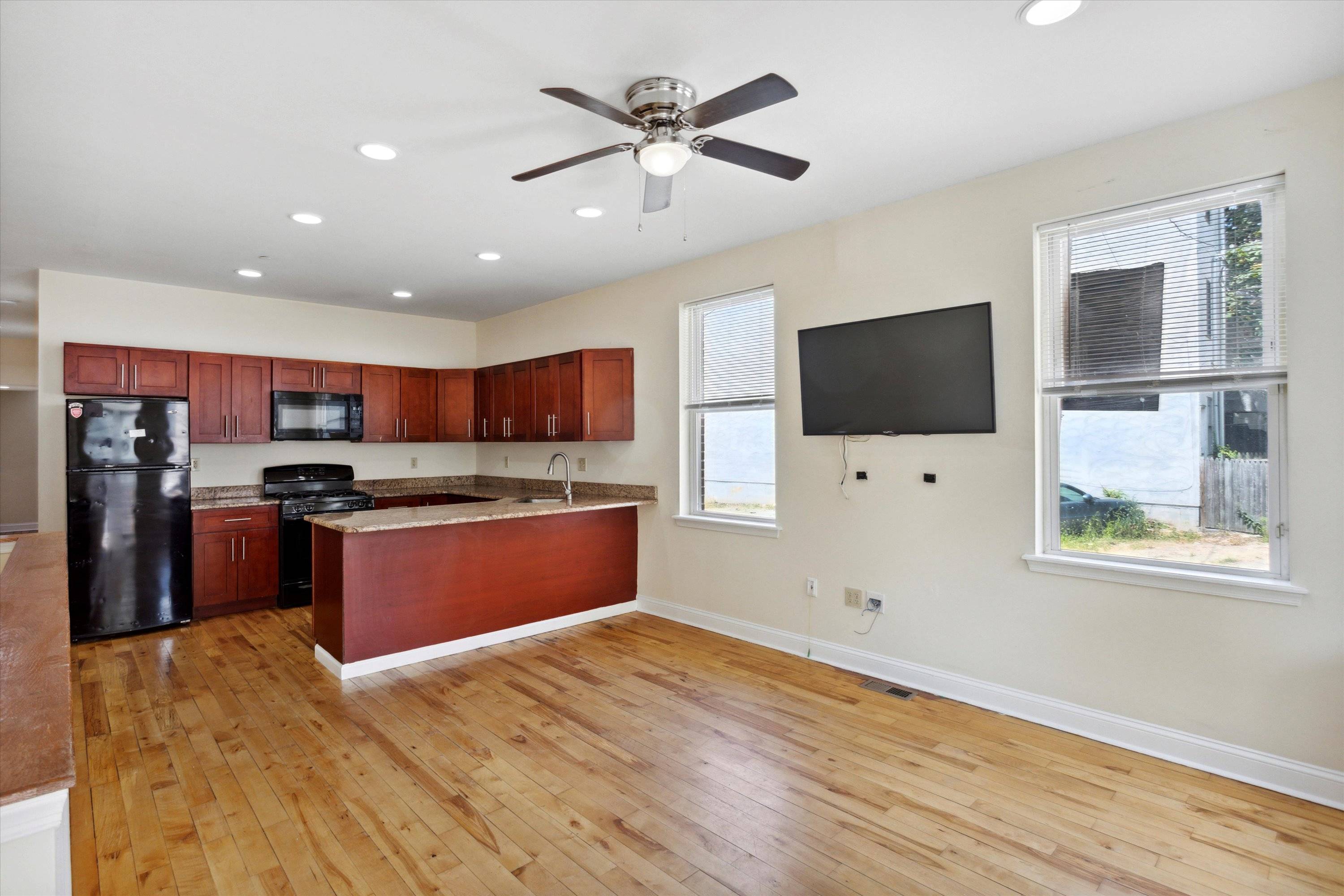 1935 N 18TH ST Unit A