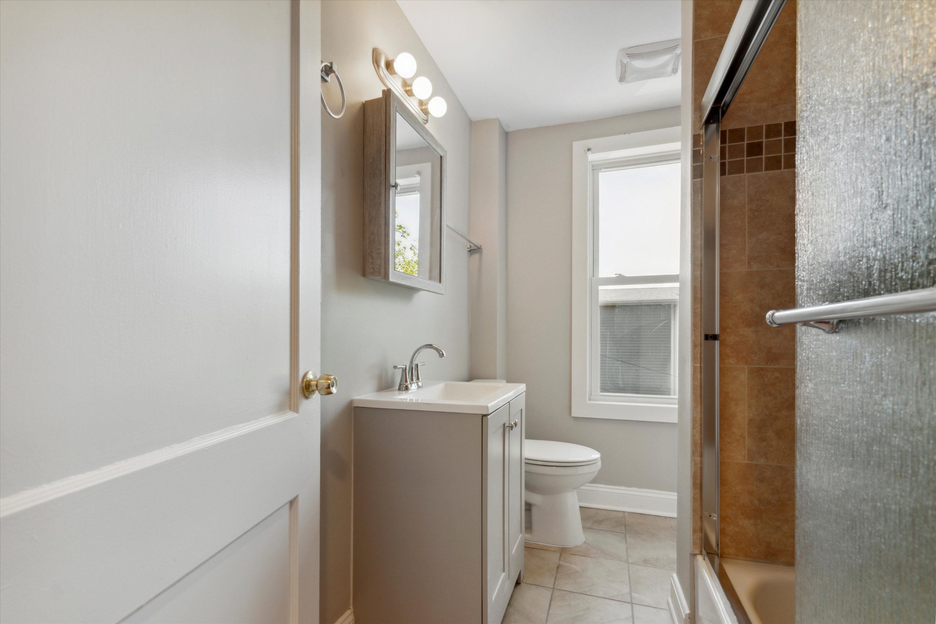 128-130 Spruce St Unit 4