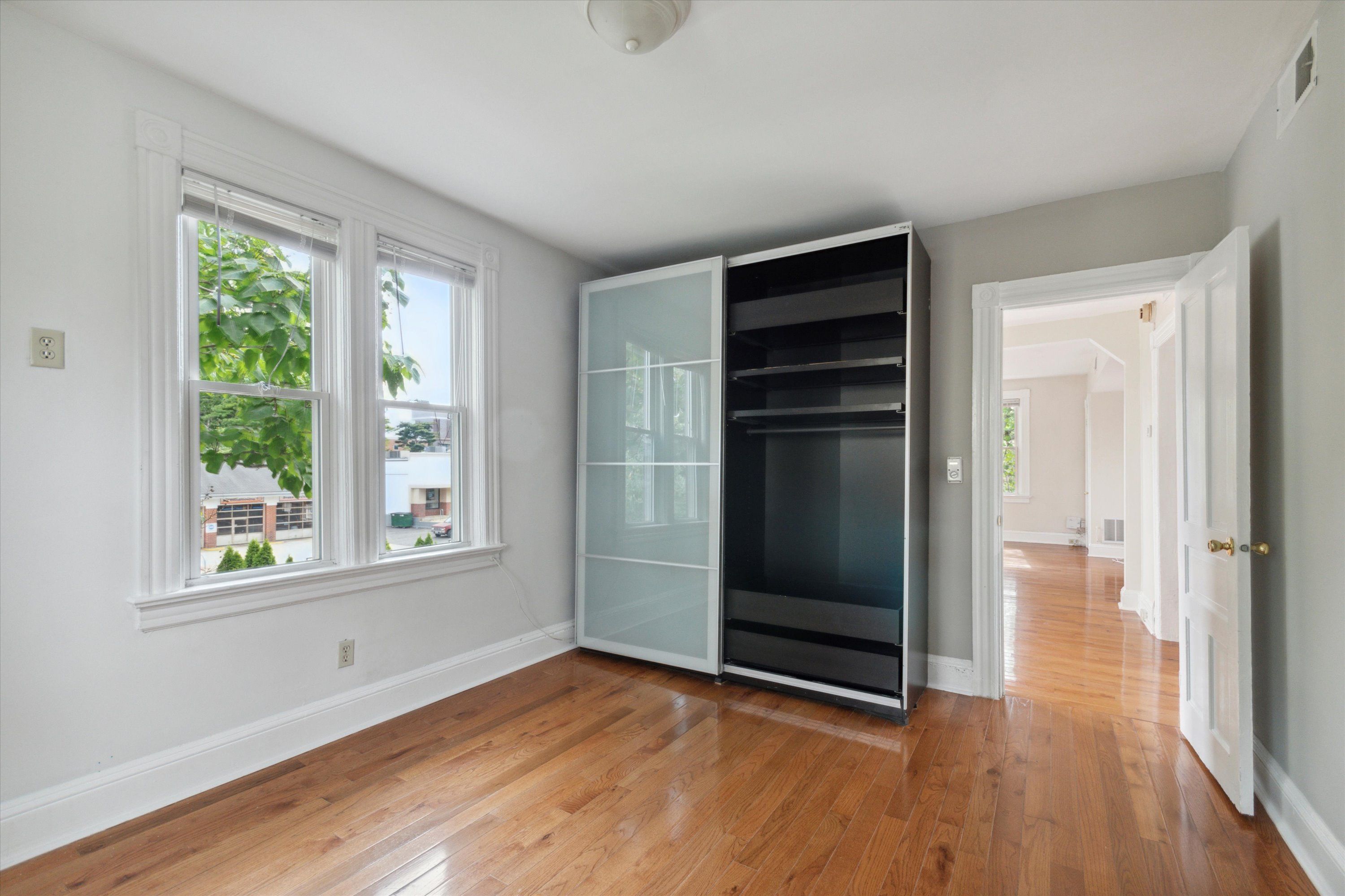 272 Nassau St Unit 3