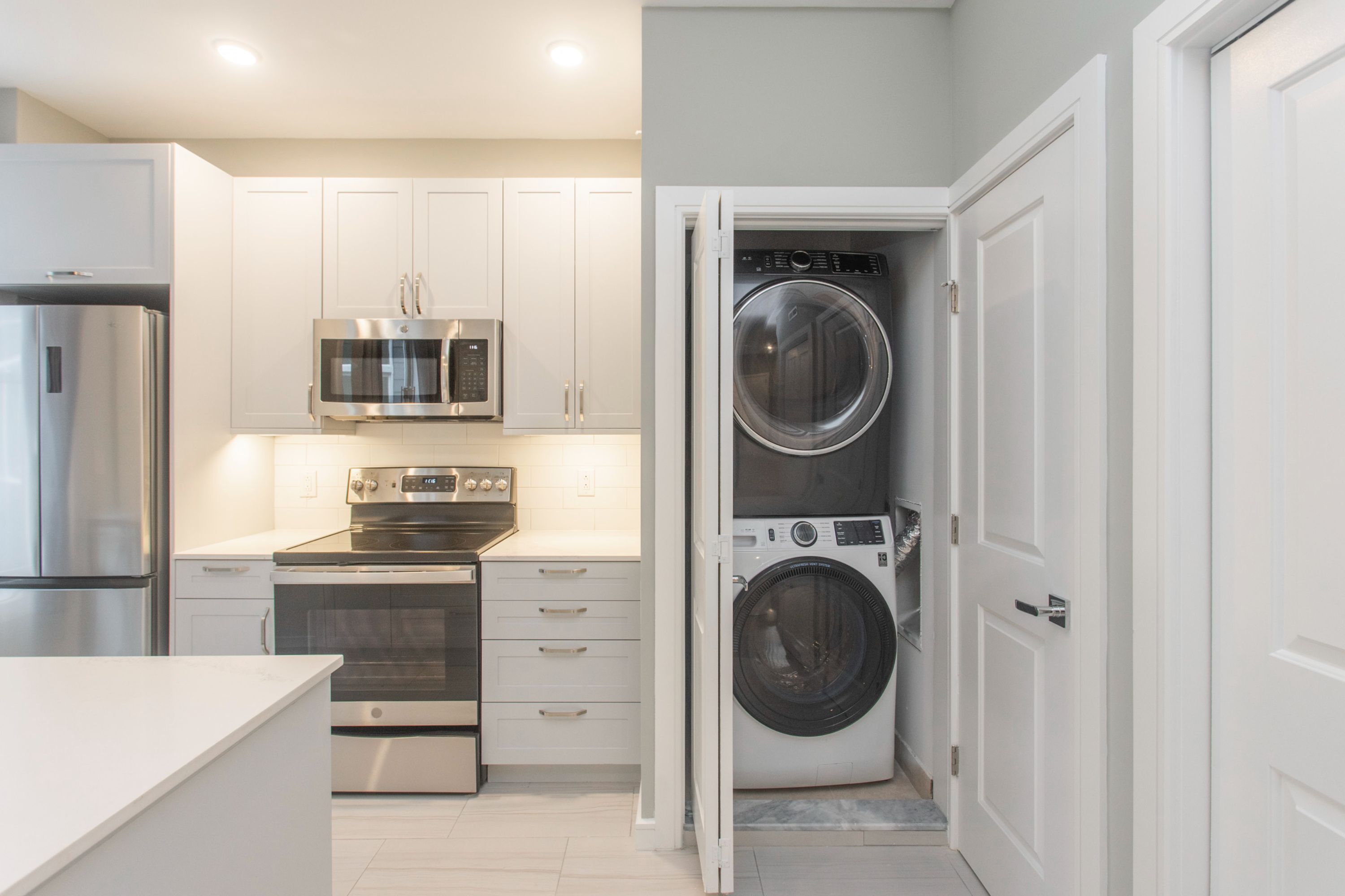 1133 E COLUMBIA AVE Unit 103