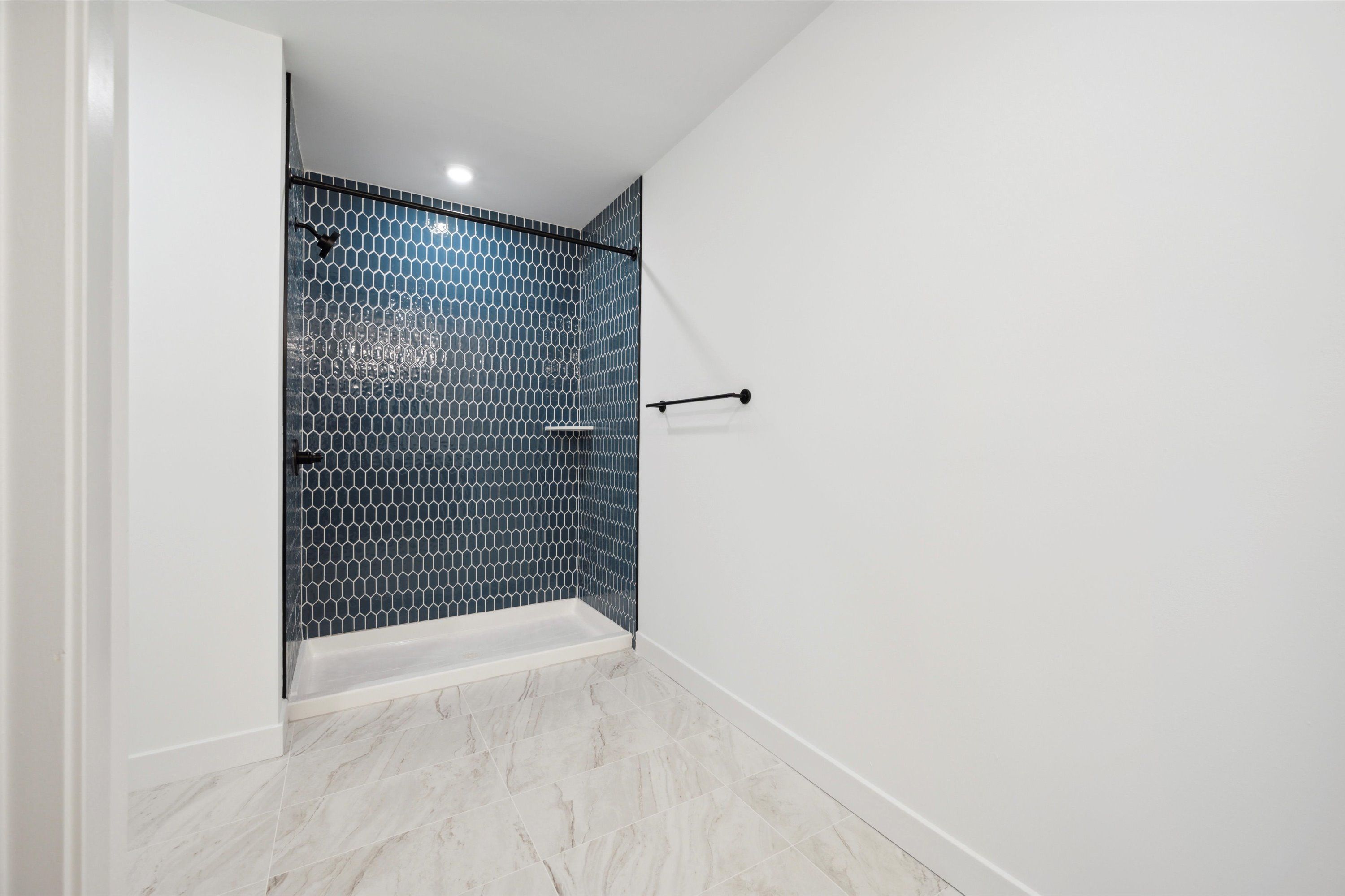 2636 E YORK ST Unit 606