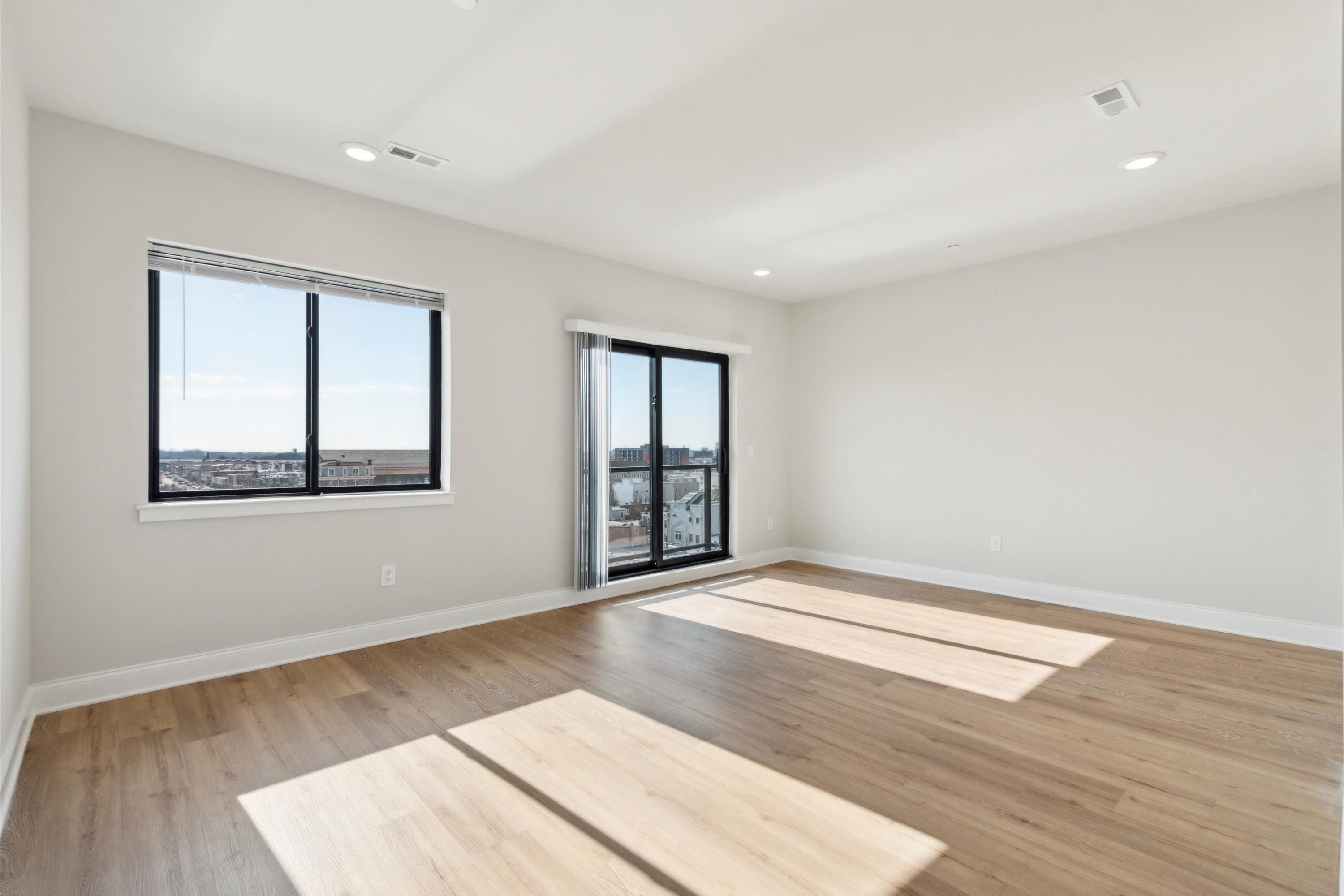2157 E LEHIGH AVE Unit 607