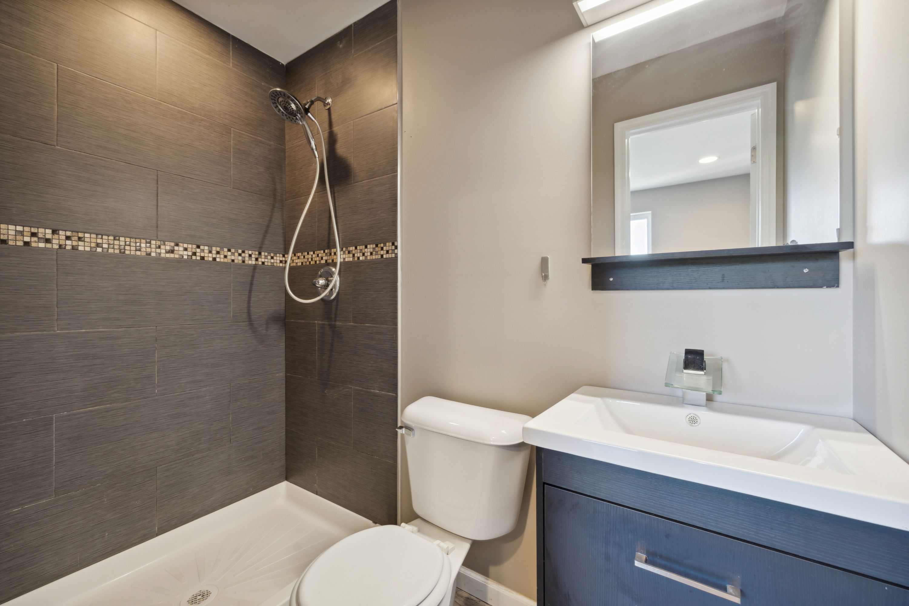 1715 CECIL B MOORE AVE Unit 2