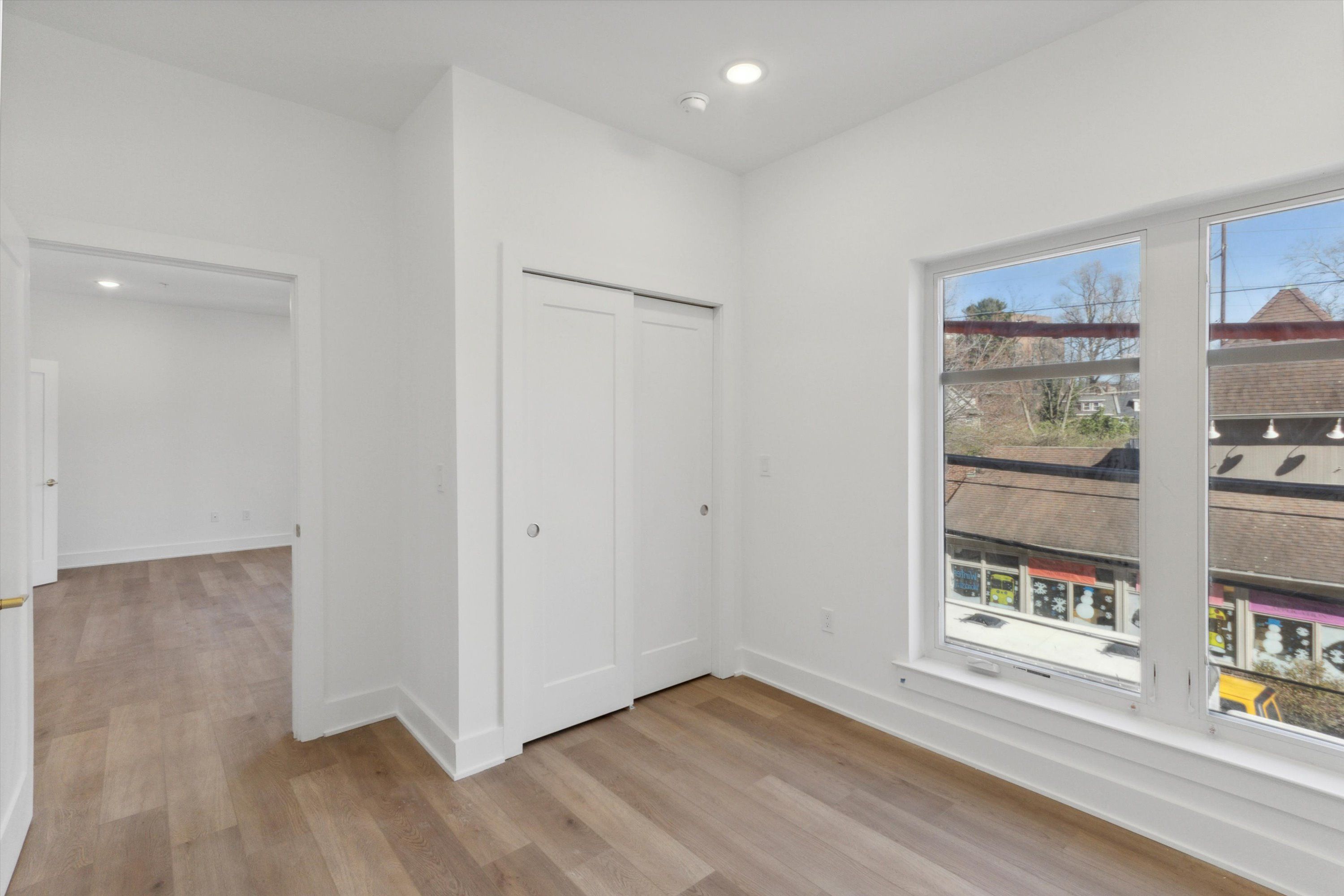 367 W Hortter St Unit 205