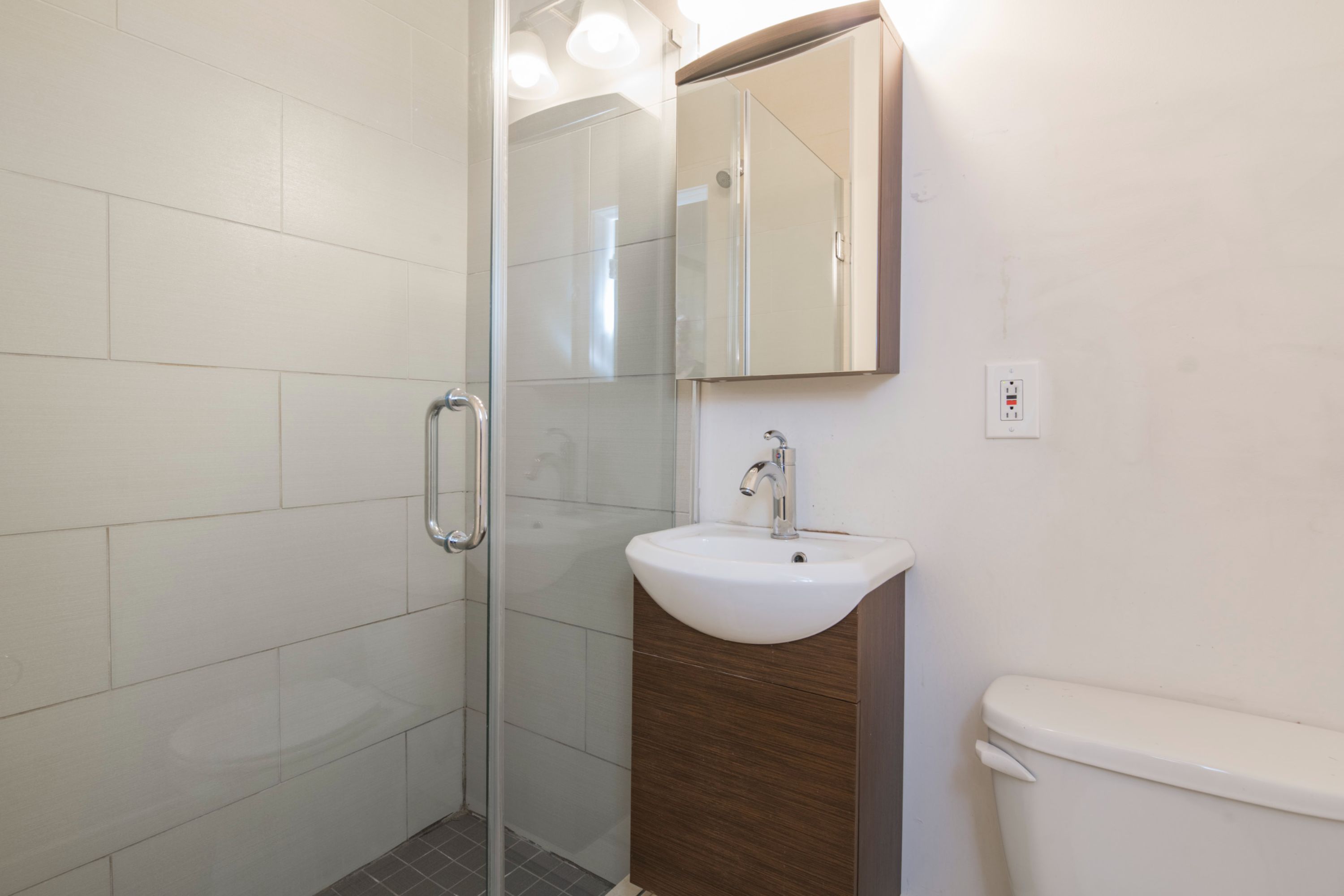 3835-37 HAMILTON ST Unit 2