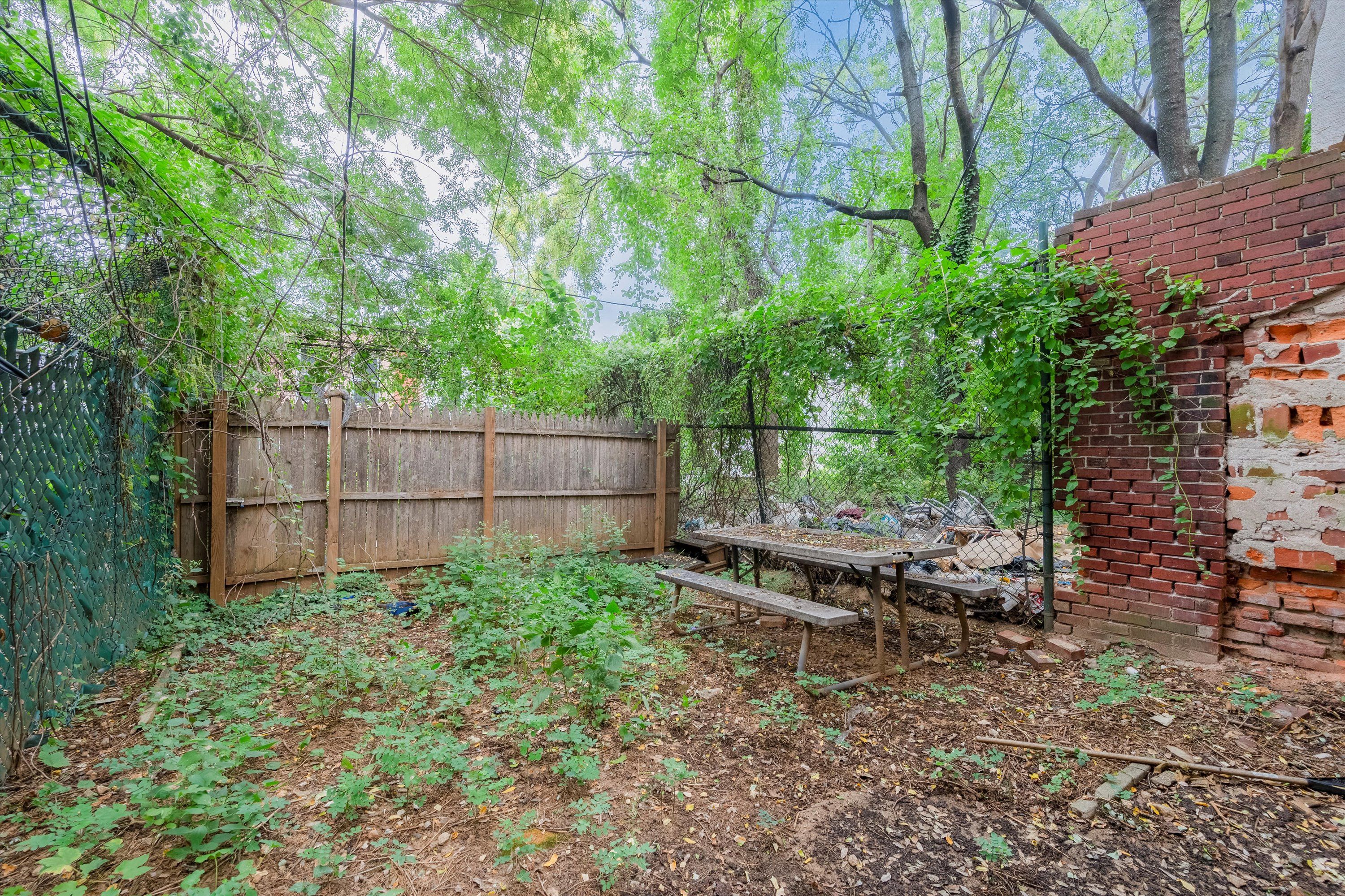 1619 DIAMOND ST Unit 1