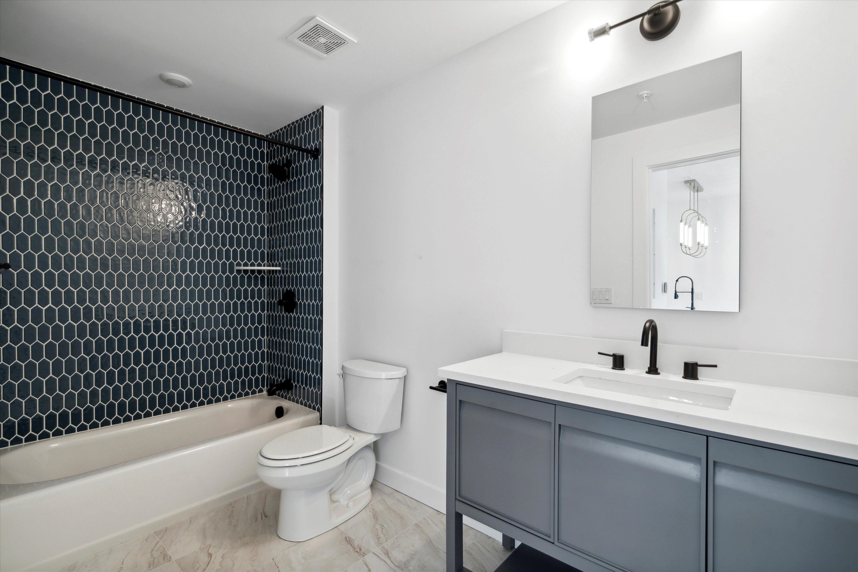 2636 E YORK ST Unit 305