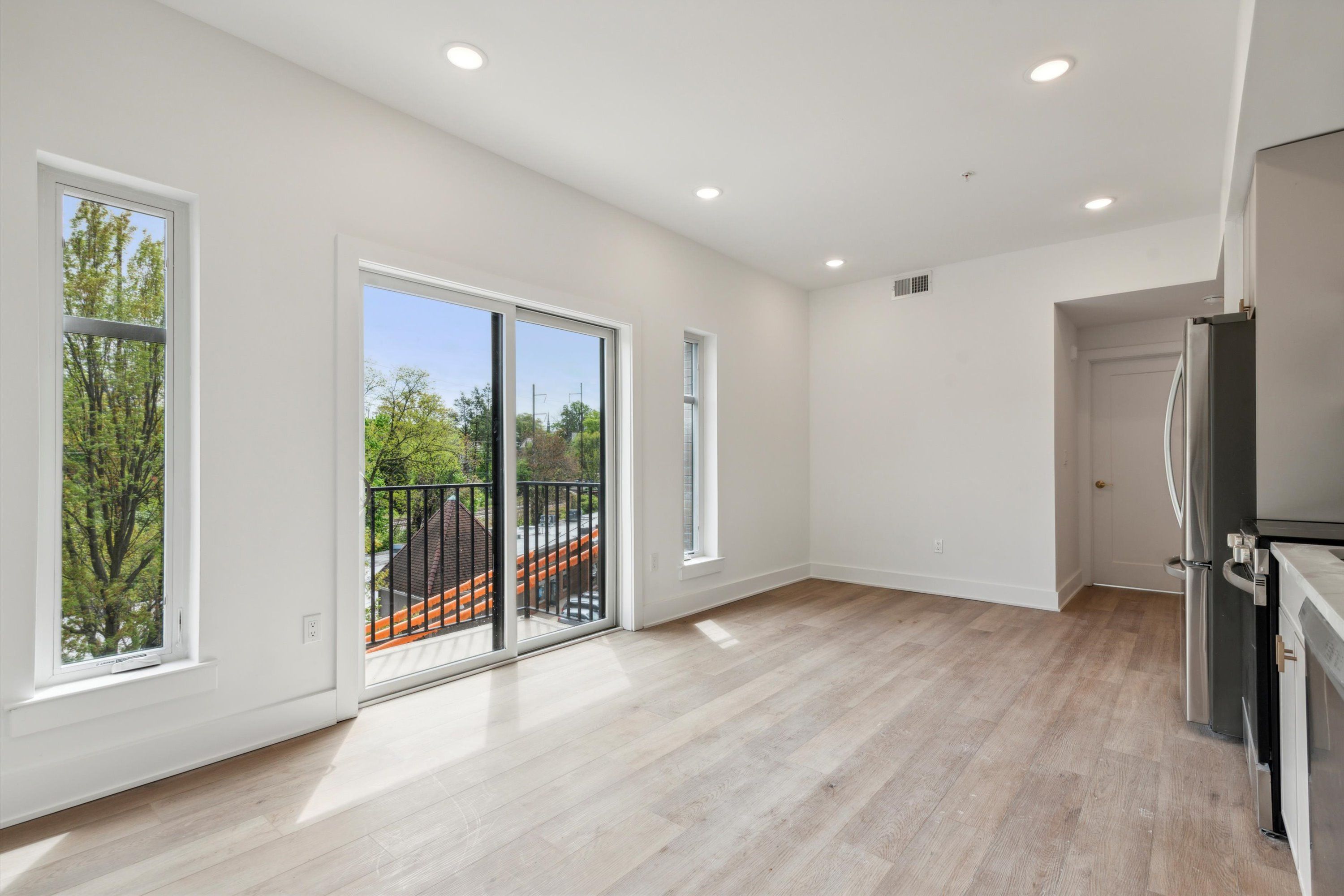 367 W Hortter St Unit 403