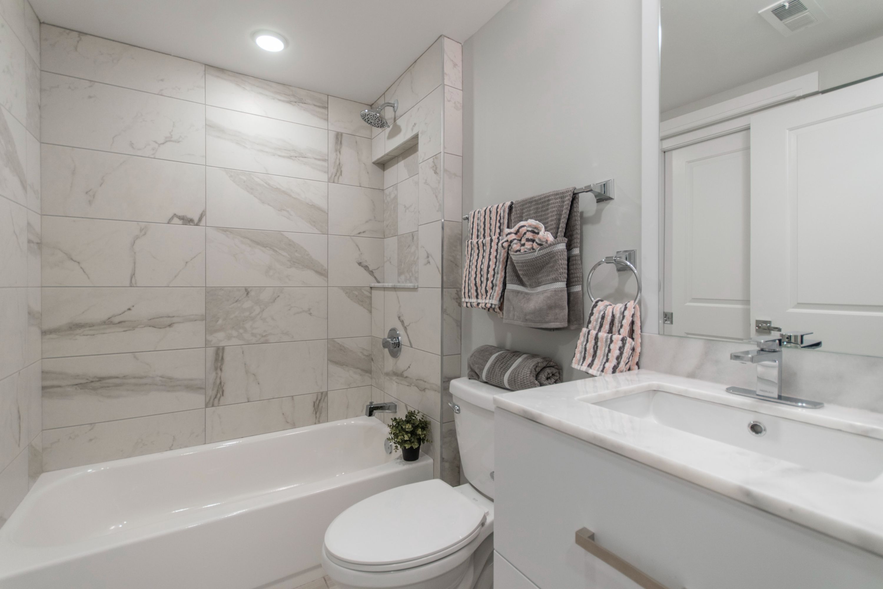 1133 E COLUMBIA AVE Unit 406
