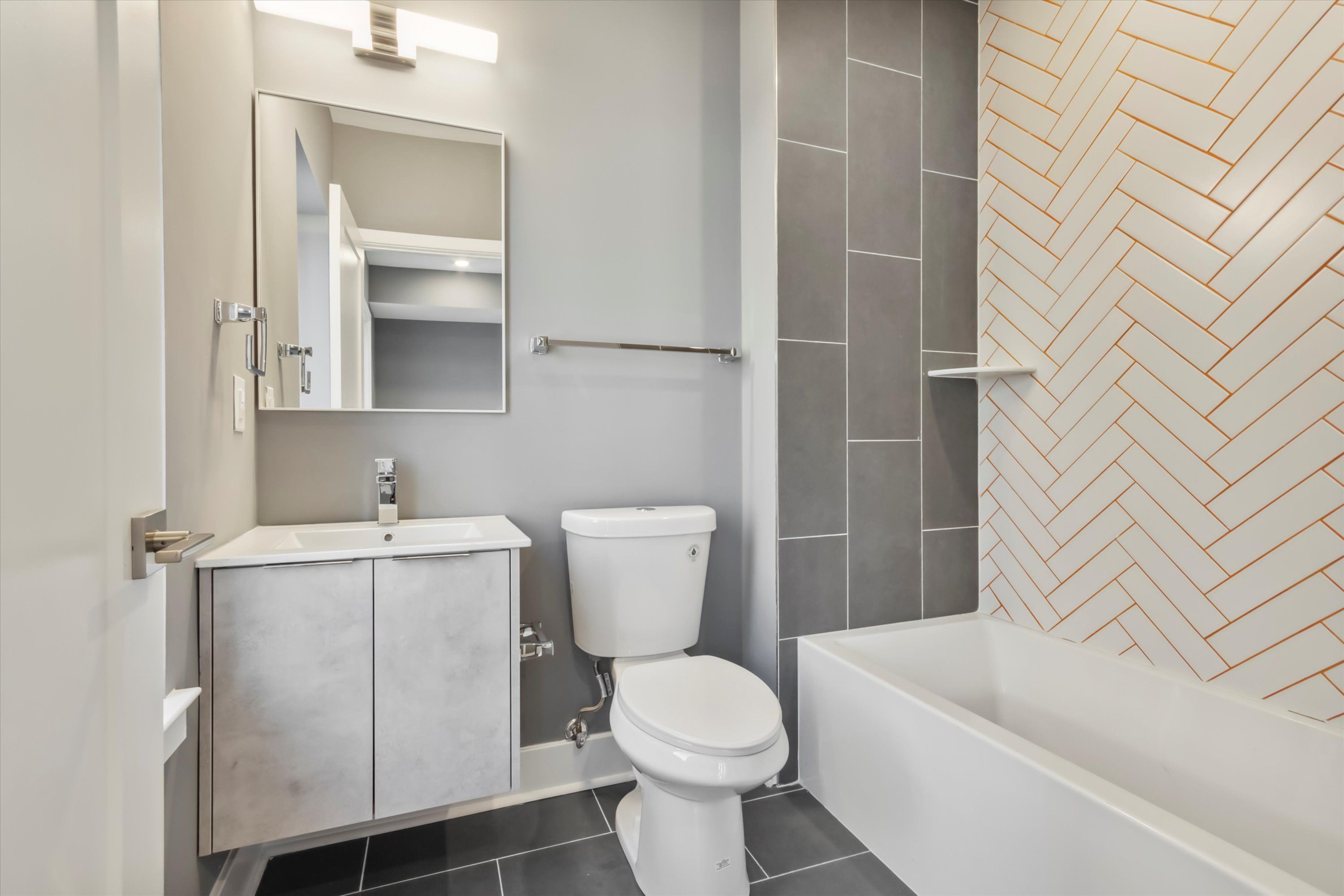 1615 POPLAR ST Unit 3