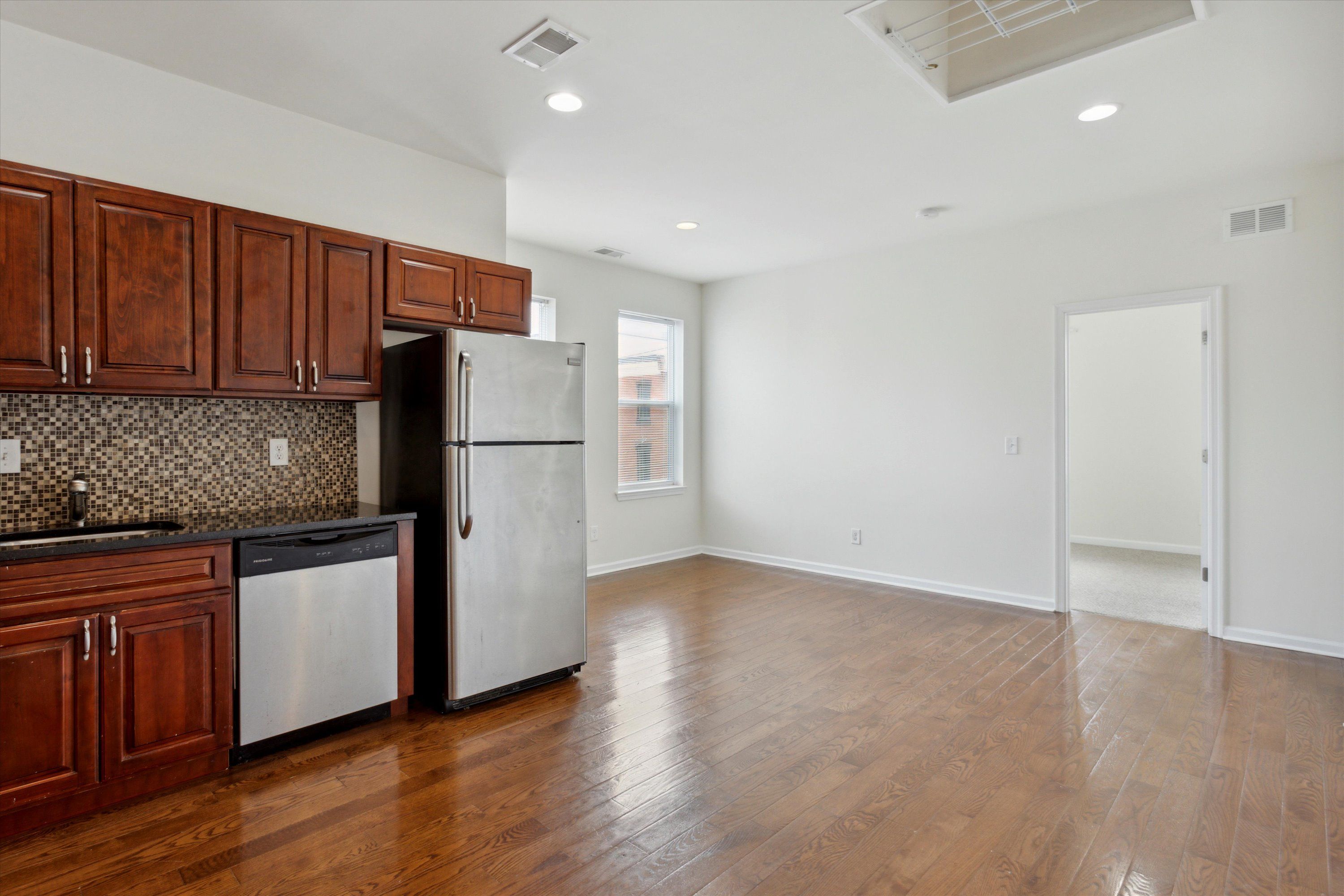 1811 W BERKS ST Unit C