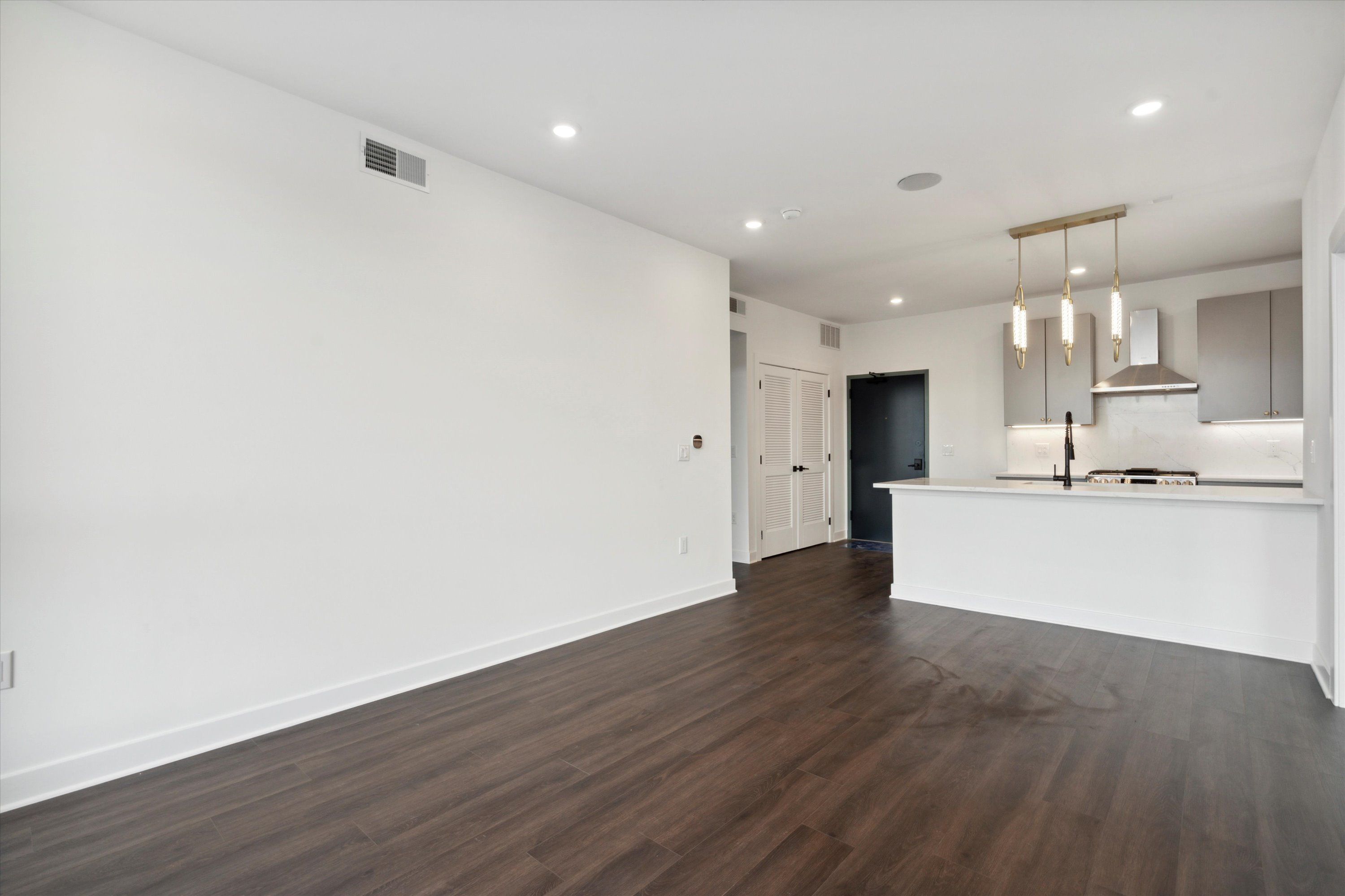 2636 E YORK ST Unit 406