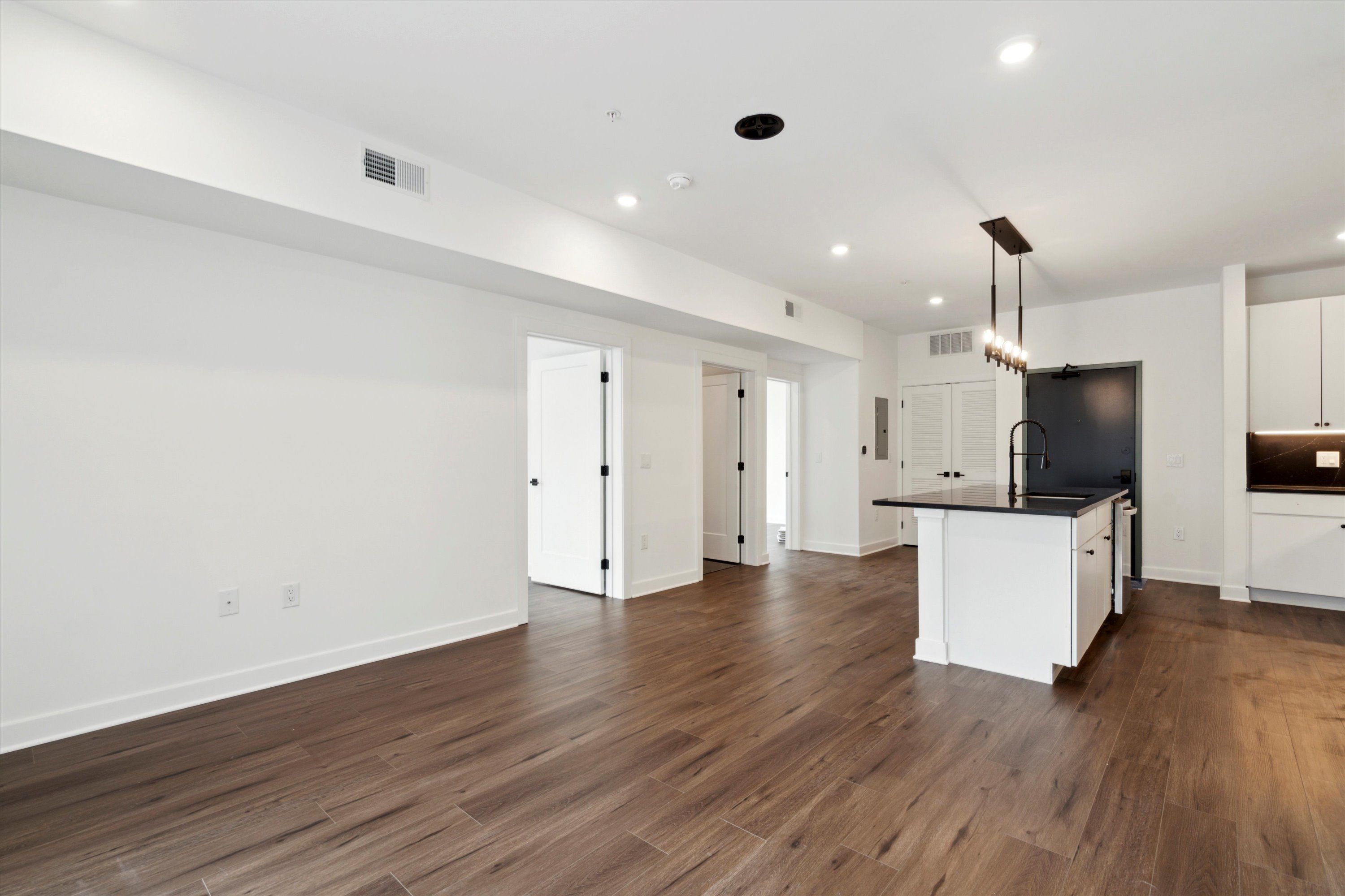 2636 E YORK ST Unit 207