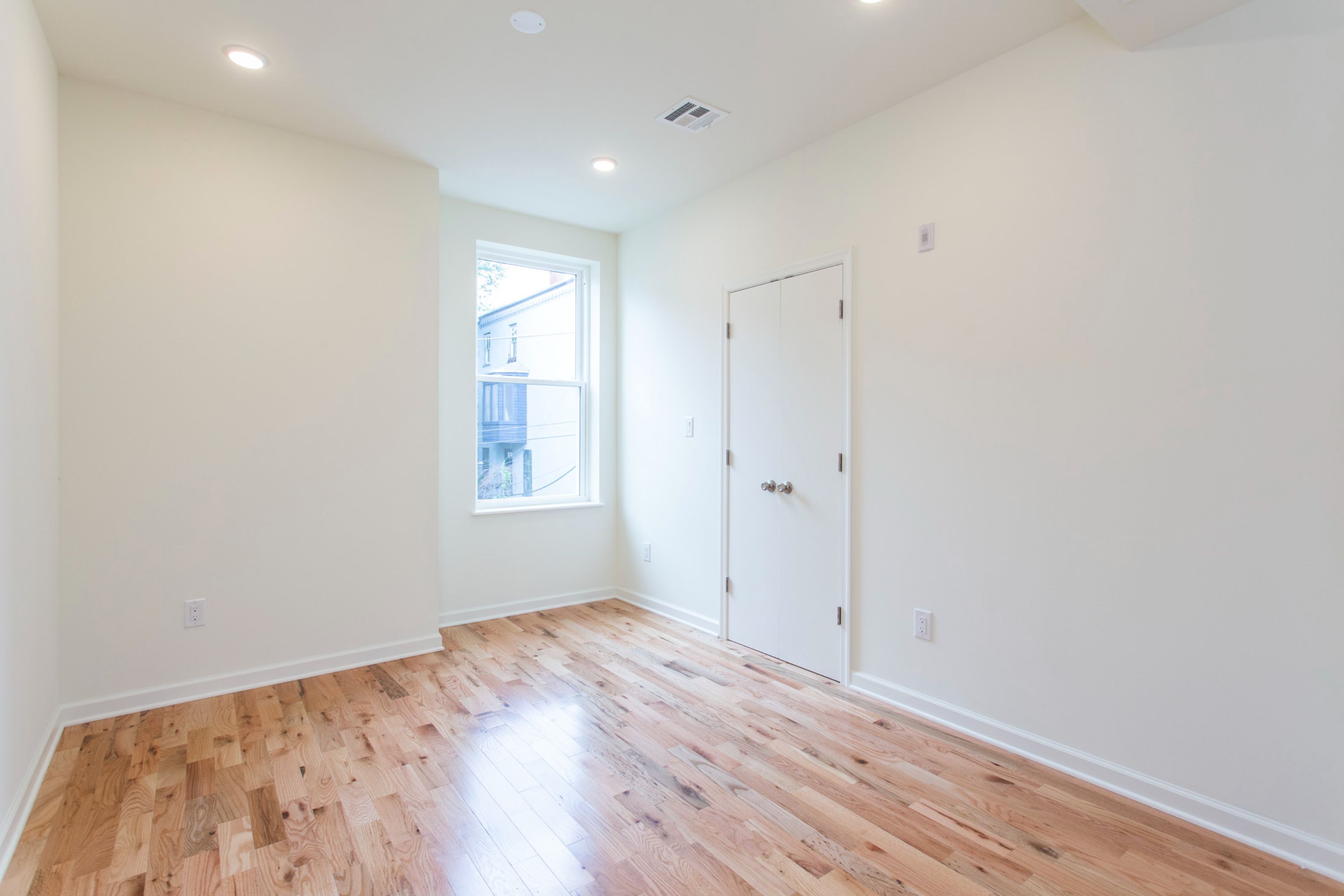 640 N 32ND ST Unit 2R