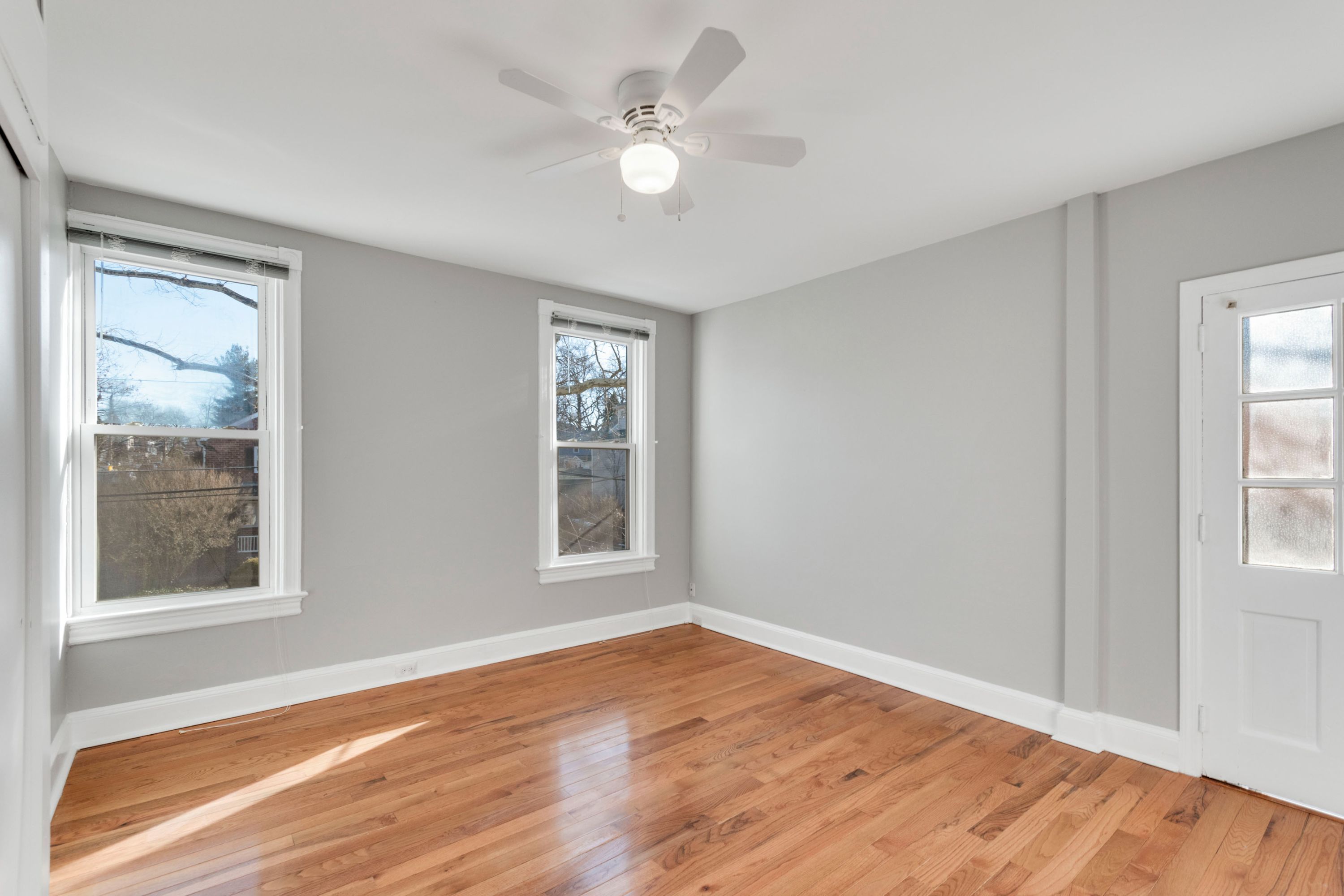 128-130 Spruce St Unit 3
